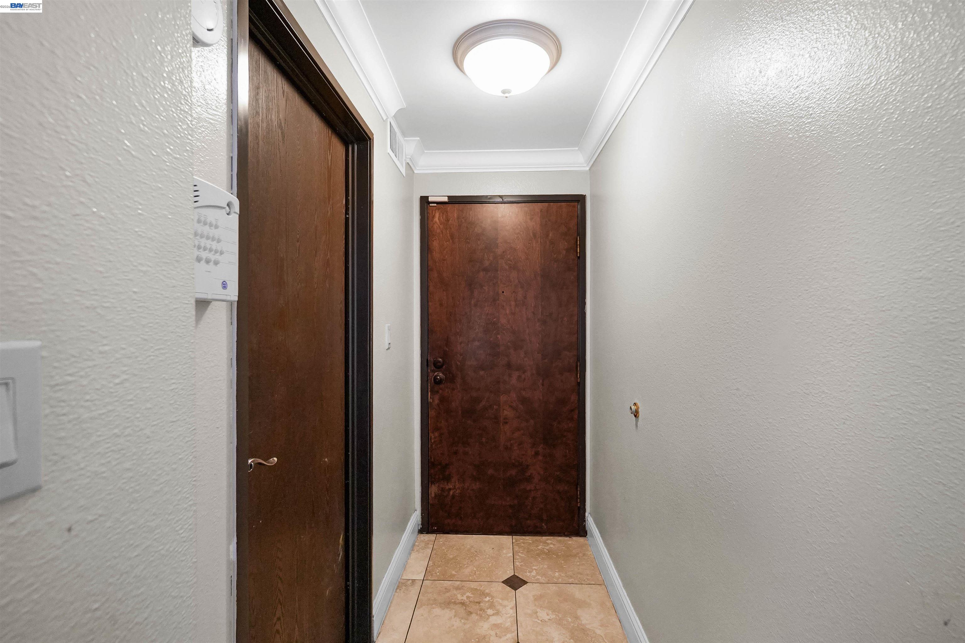 Photo #5: 41140412 Listing: Photo #5