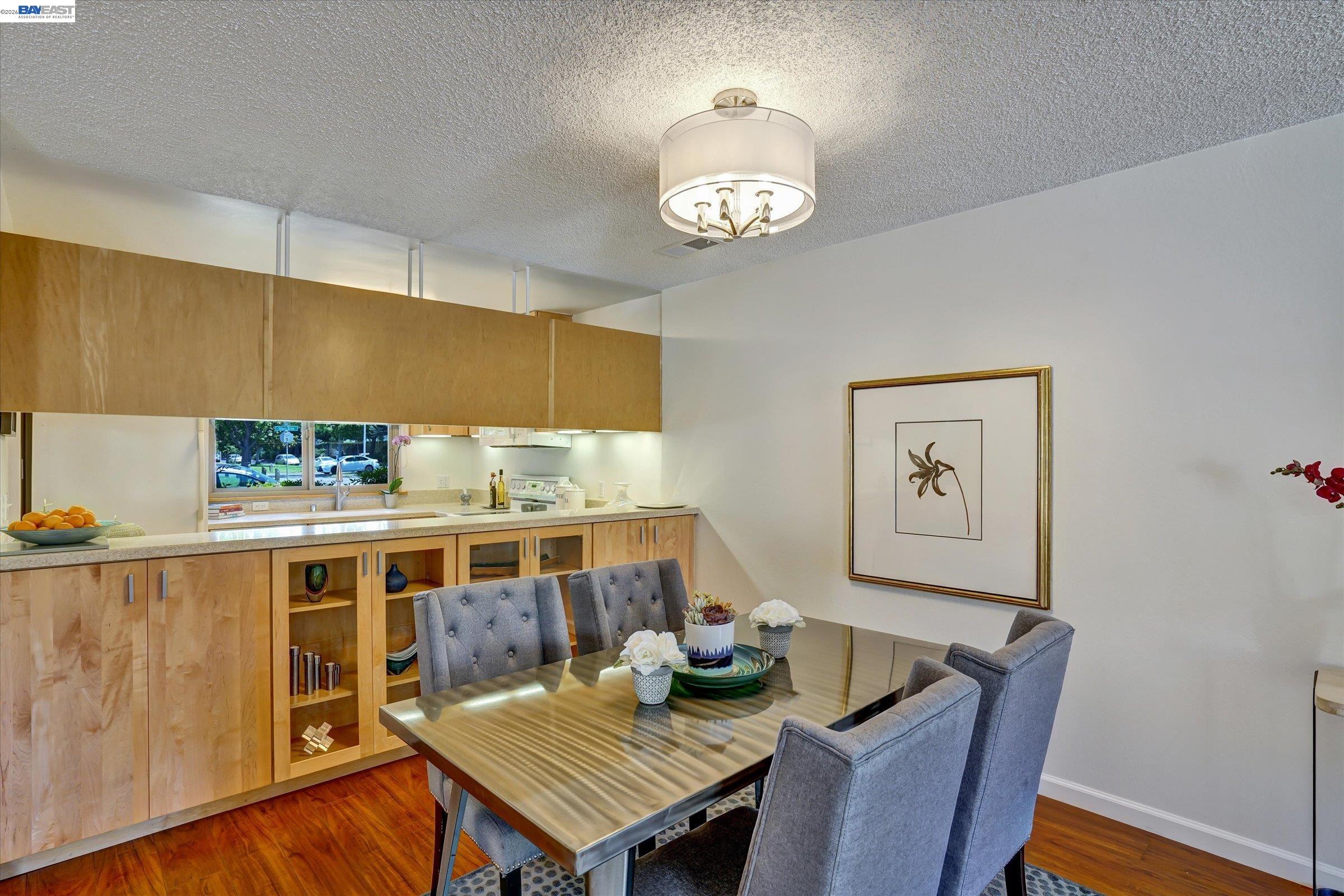 Photo #9: 41140419 Listing: Photo #9