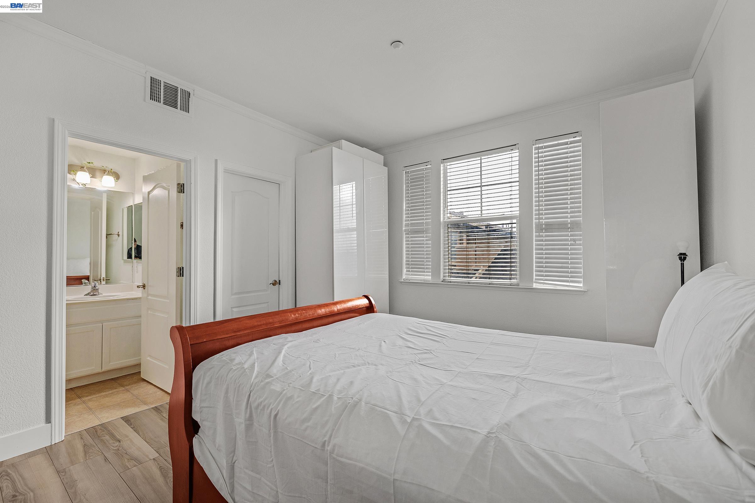Photo #14: 41140422 Listing: Photo #14