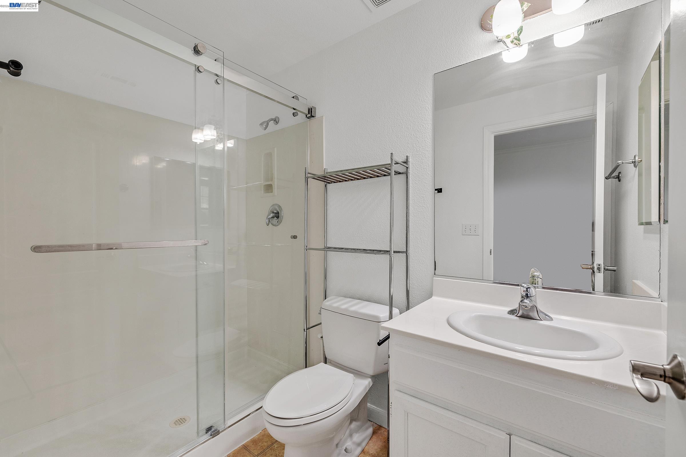 Photo #16: 41140422 Listing: Photo #16