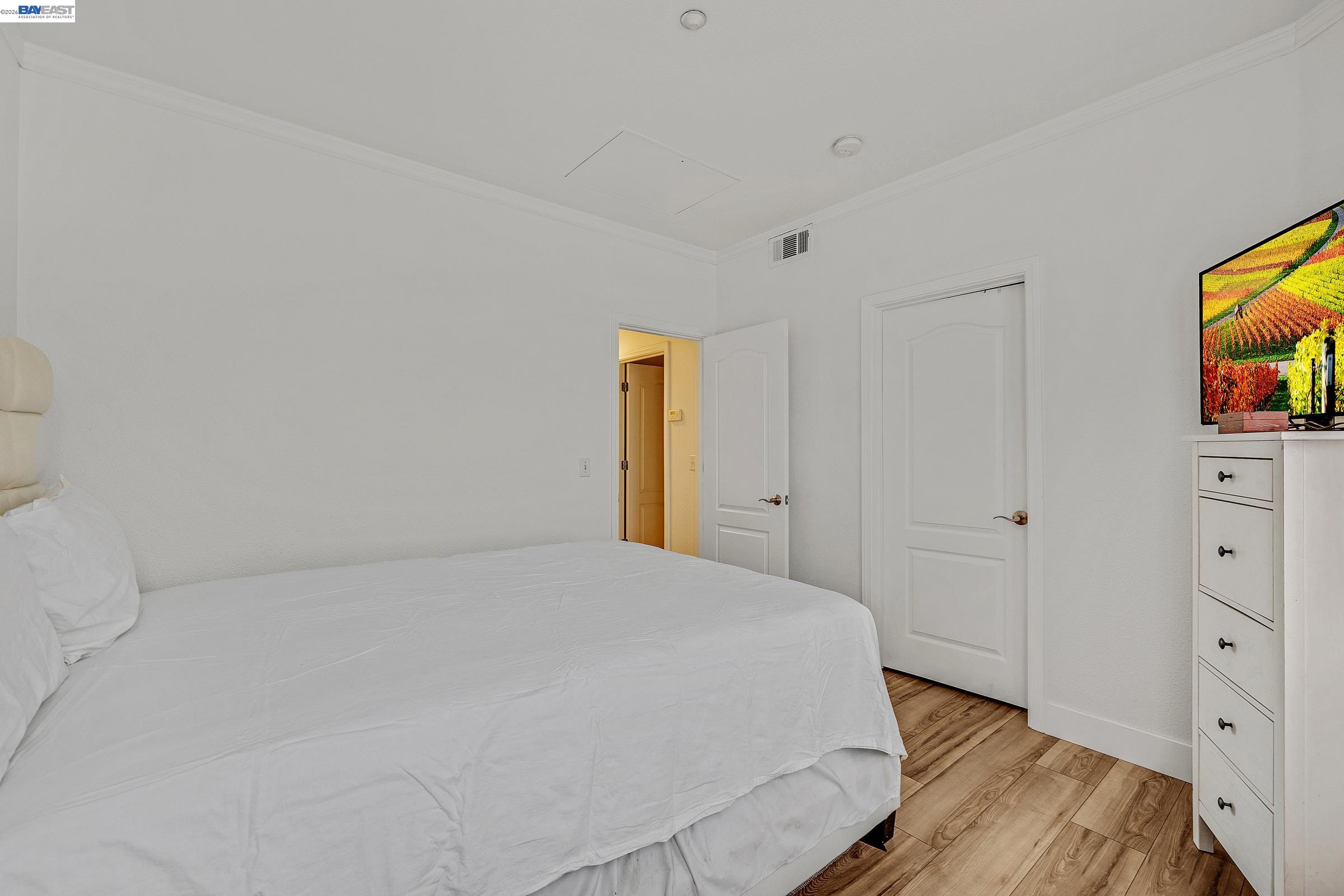 Photo #18: 41140422 Listing: Photo #18