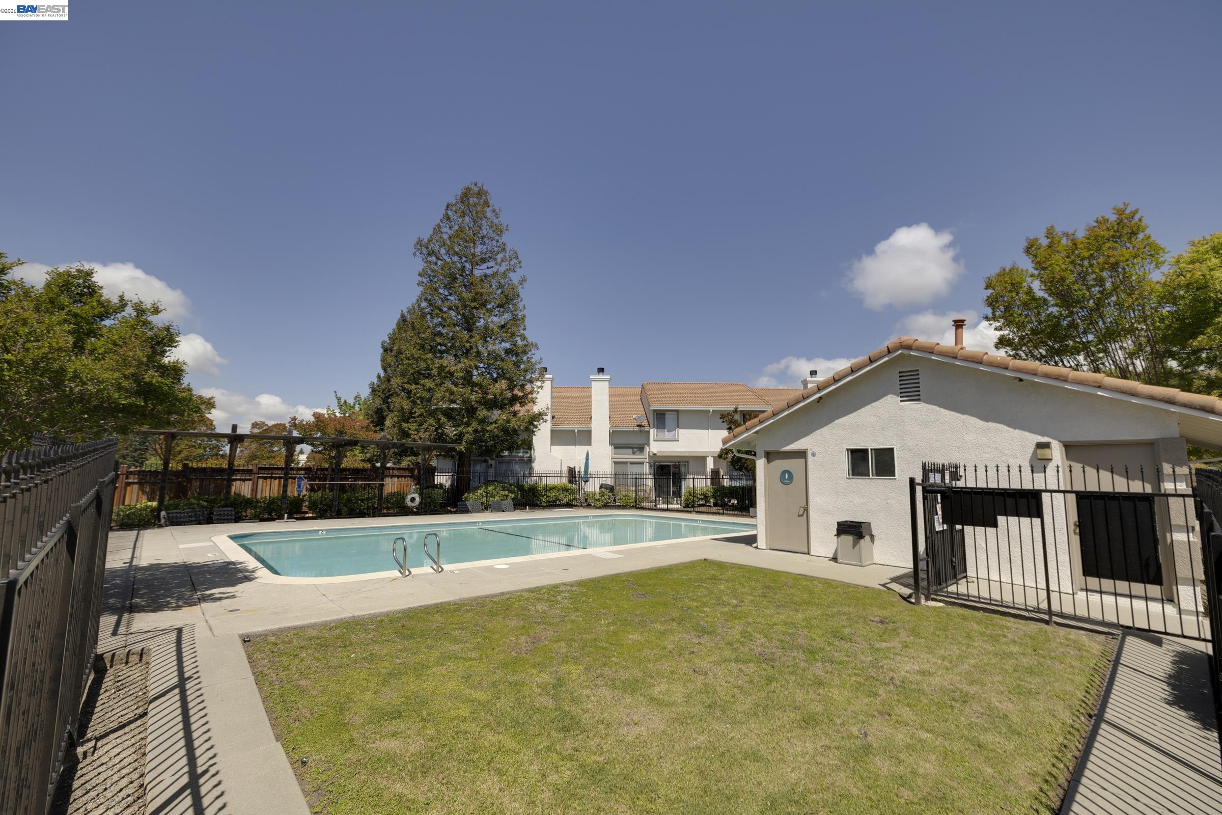 Photo #38: 41140438 Listing: Photo #38