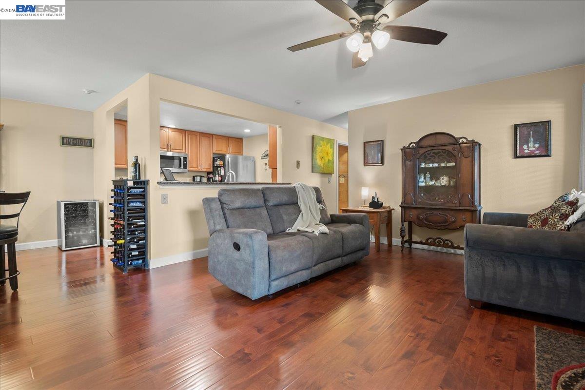 Photo #5: 41140441 Listing: Photo #5