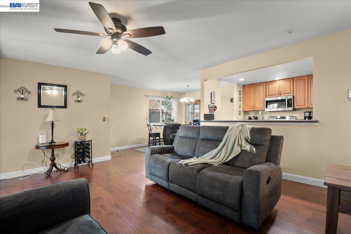 Photo #8: 41140441 Listing: Photo #8