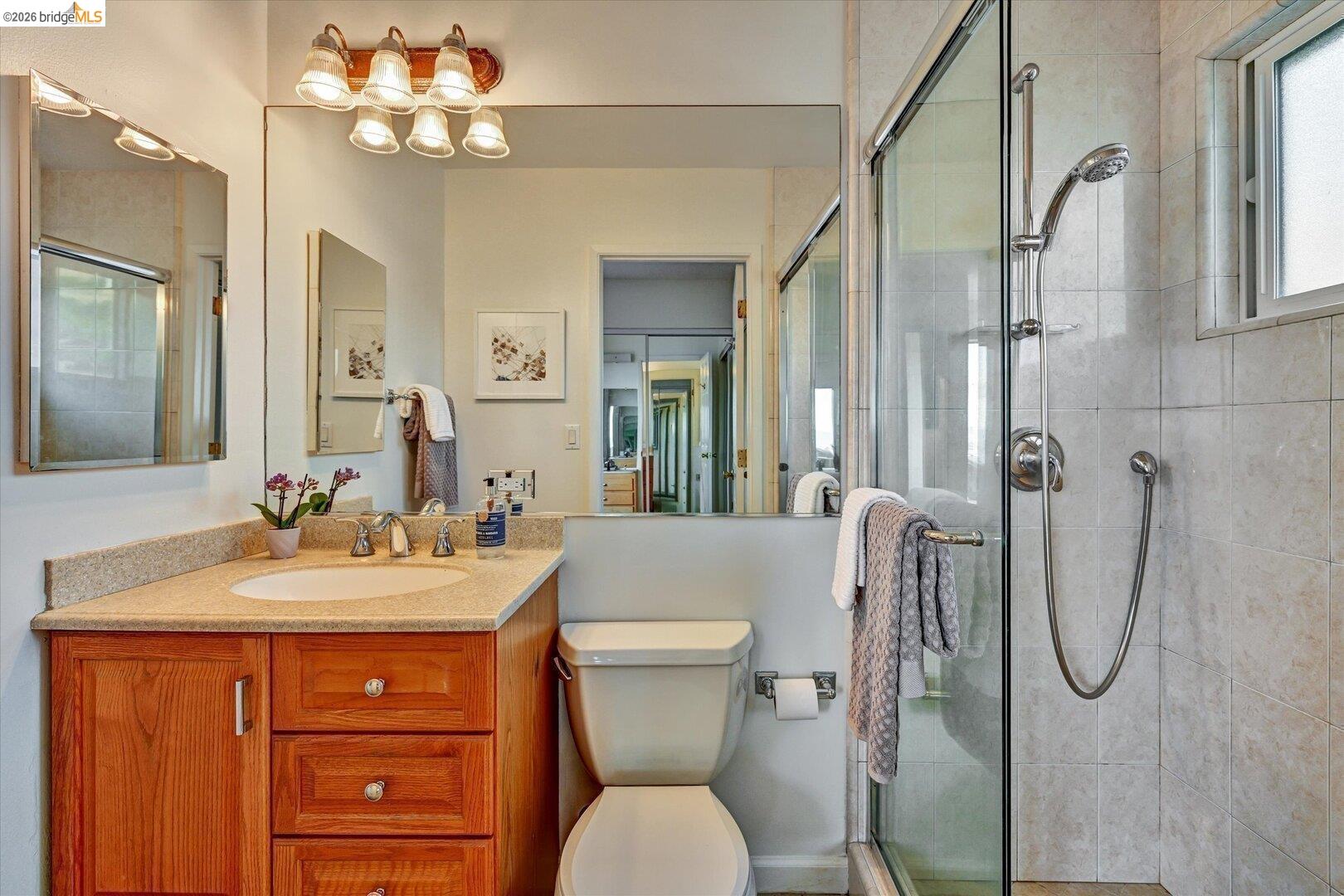 585 Crestmont DR, Oakland CA 94619 — photo 34