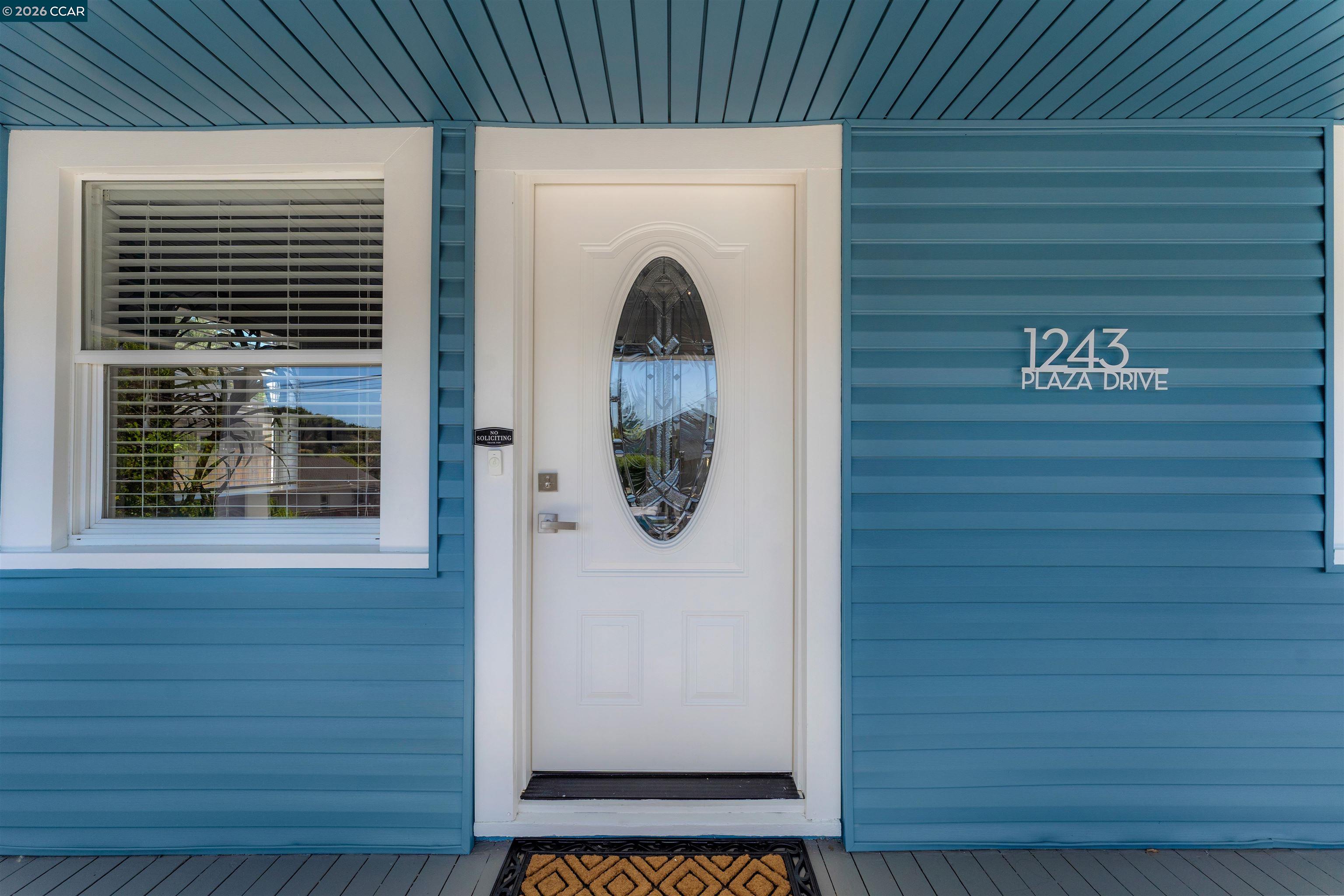1243 Plaza Dr, Martinez CA 94553 — photo 2