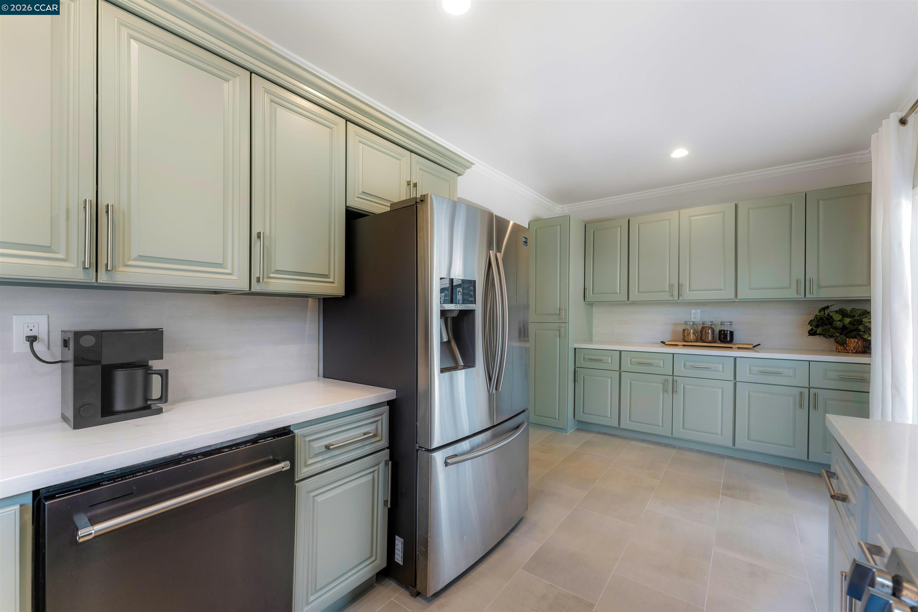 1243 Plaza Dr, Martinez CA 94553 — photo 17