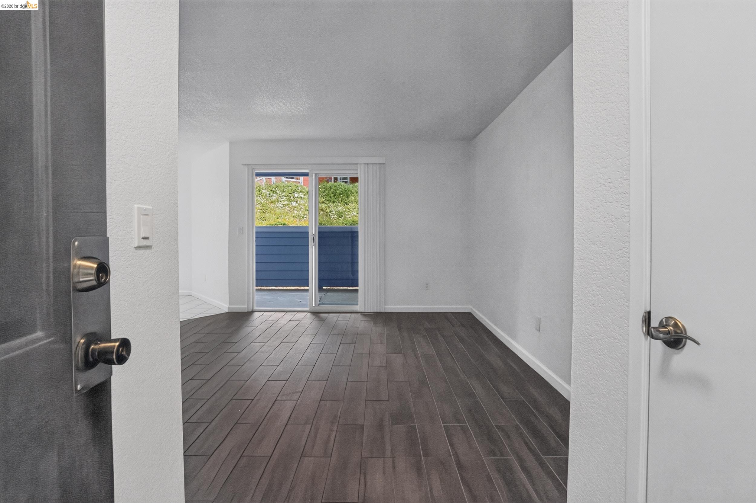 Photo #3: 41140490 Listing: Photo #3