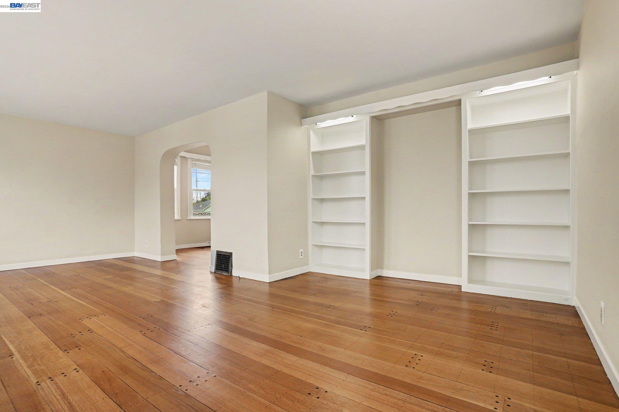 301 Lincoln Ave, Alameda CA 94501 — photo 6