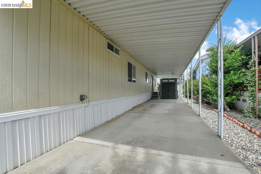 263 Coral Dr, Pittsburg CA 94565 — photo 2