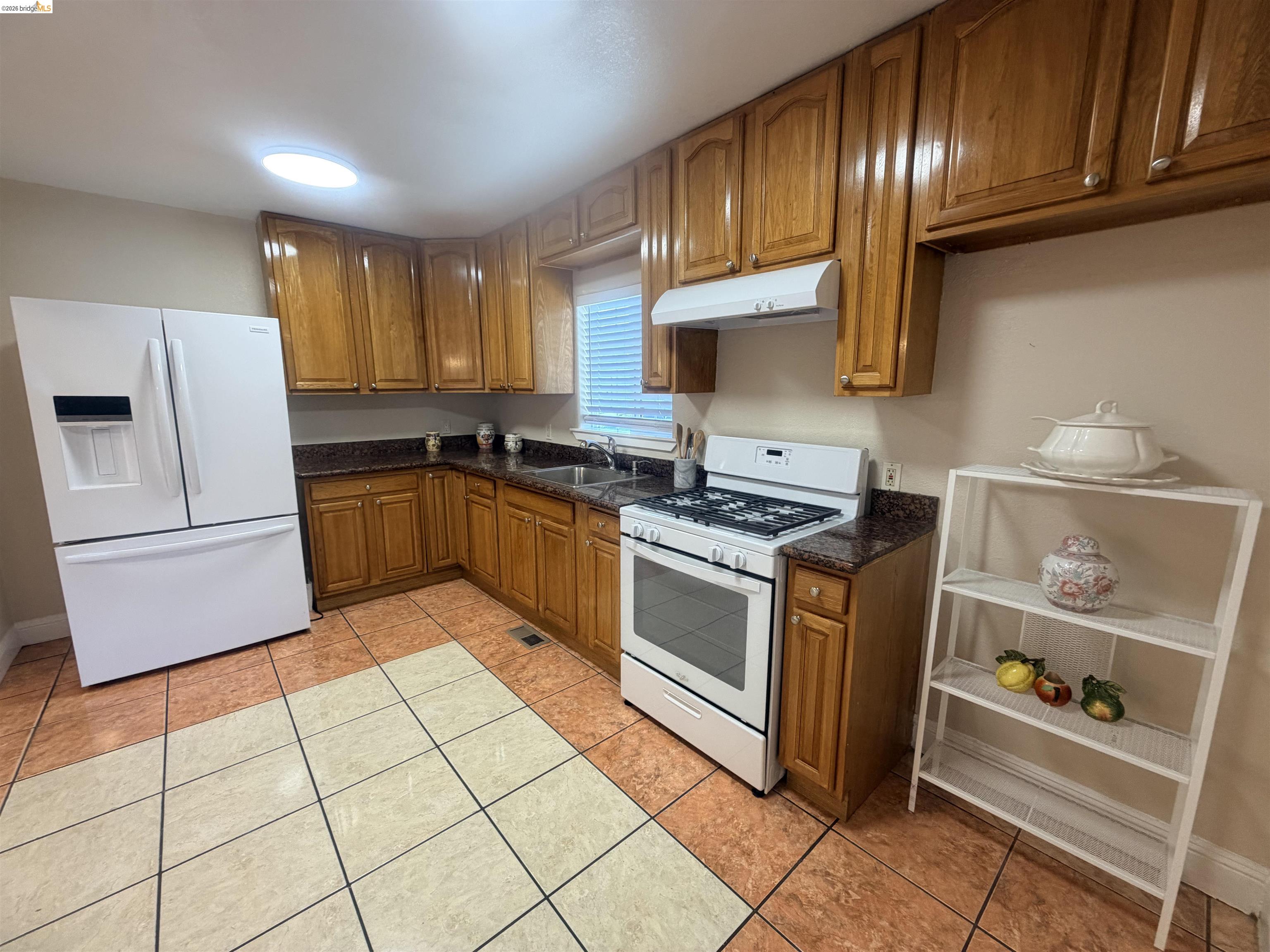 534 22Nd St, Richmond CA 94801 — photo 8