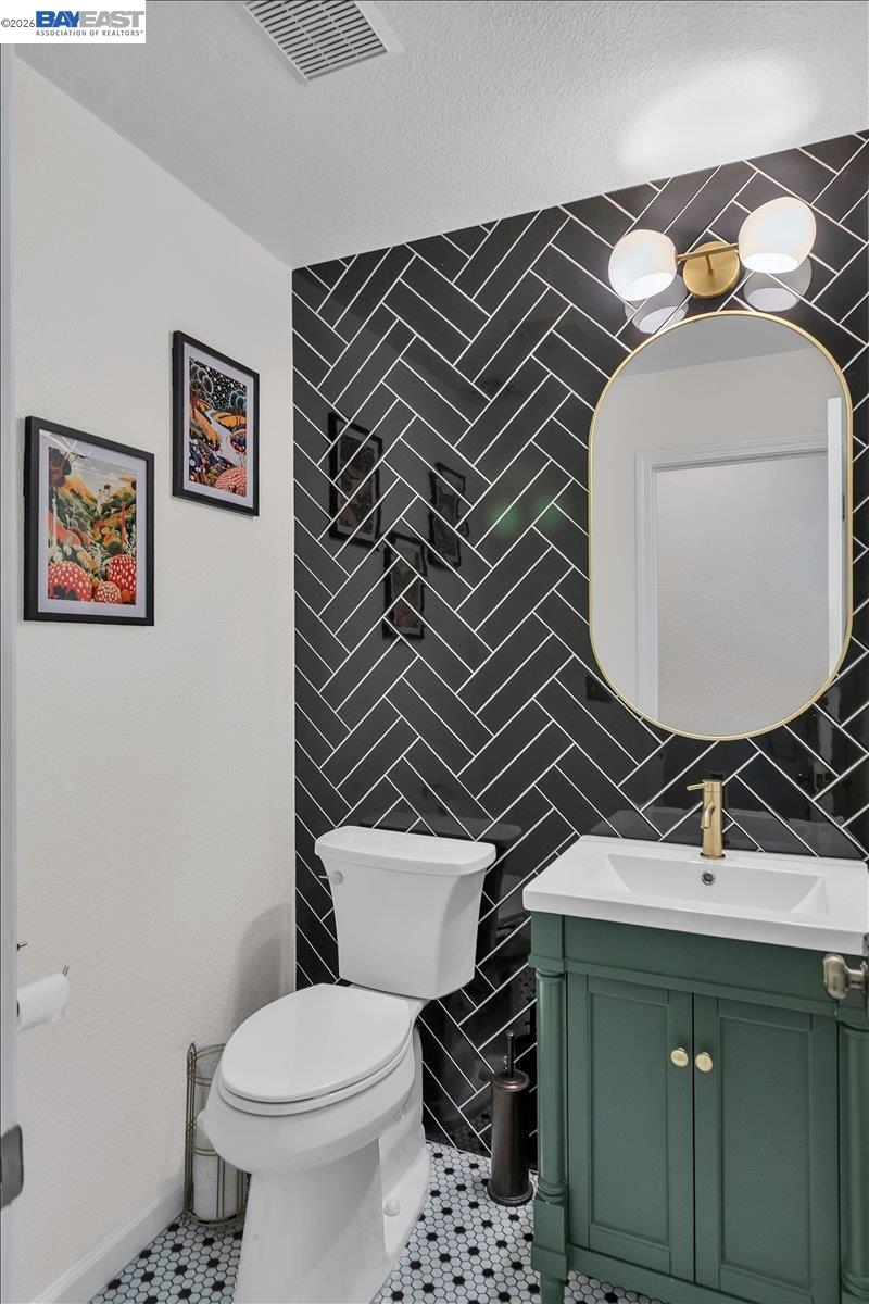 2433 Fox Ridge Dr, Castro Valley CA 94546 — photo 46