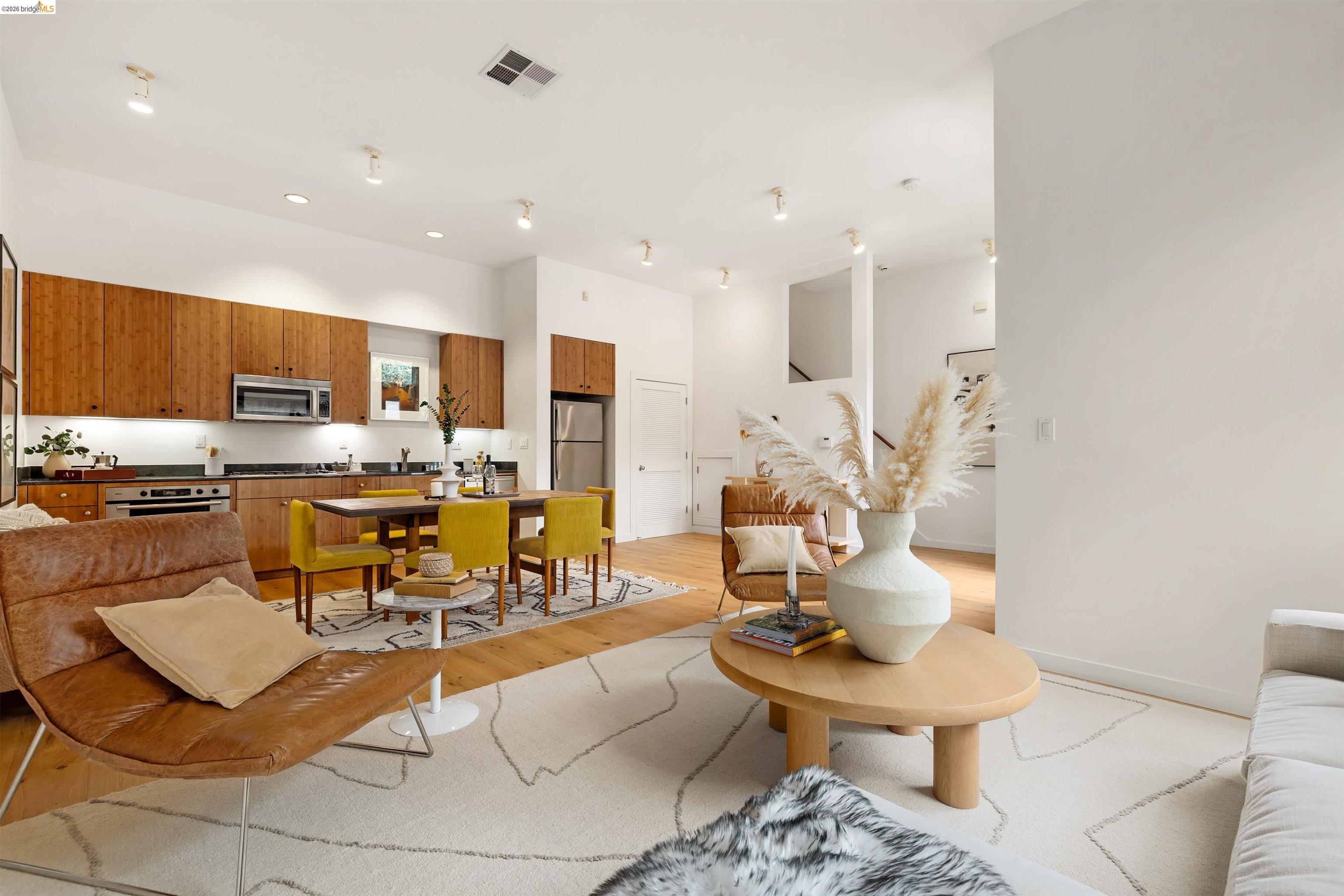 21 Covent Ln, Oakland CA 94608 — photo 11
