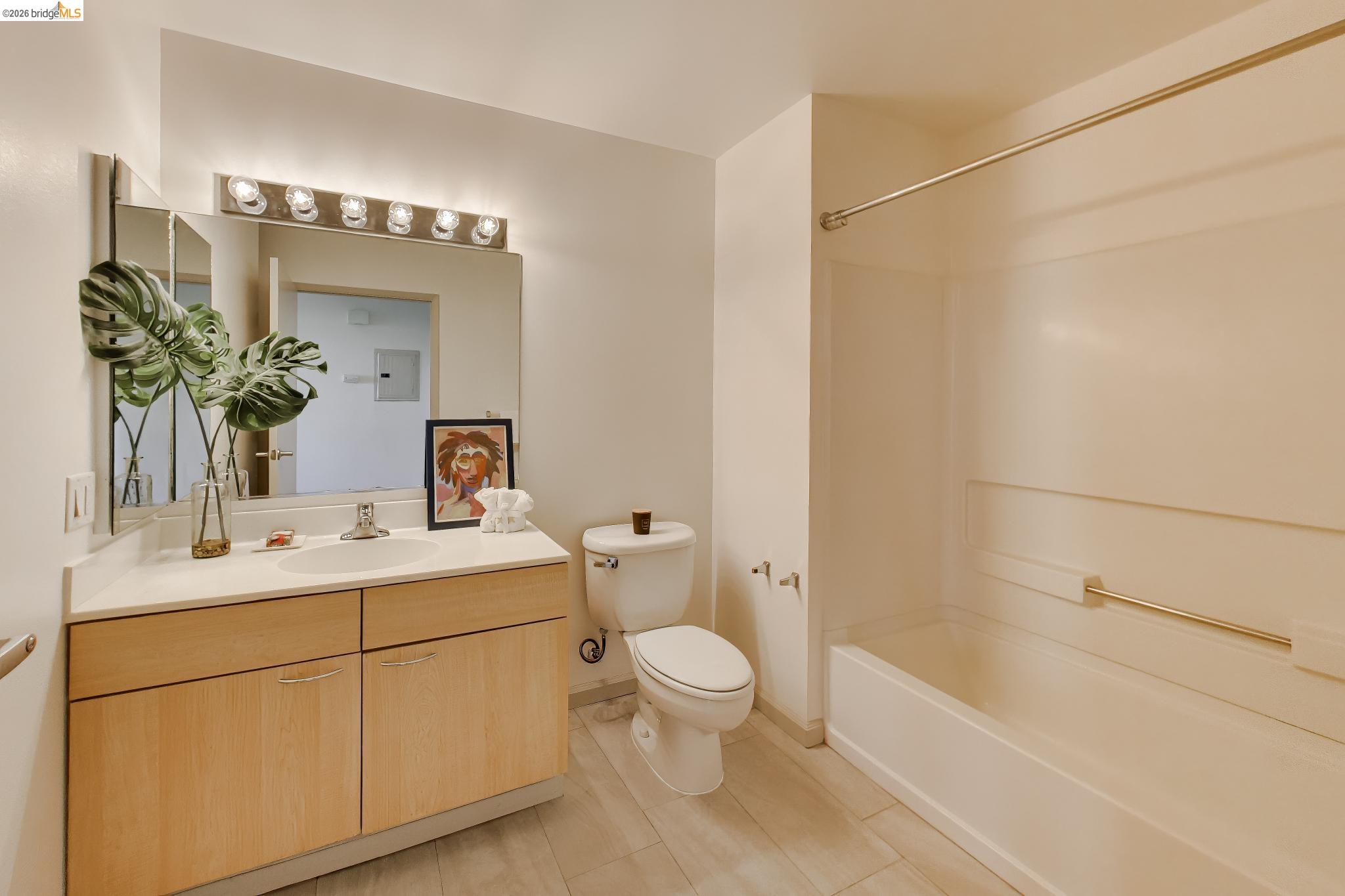 1 Lakeside Drive # 410, Oakland CA 94612 — photo 11
