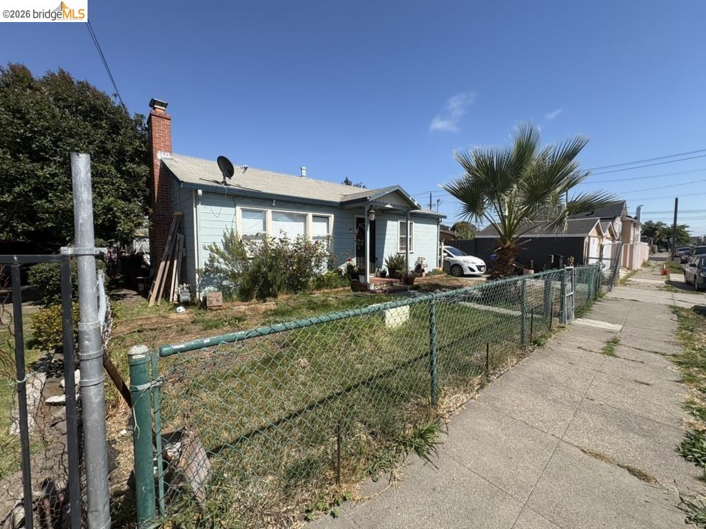 Front Image Thumbnail for EB41140569