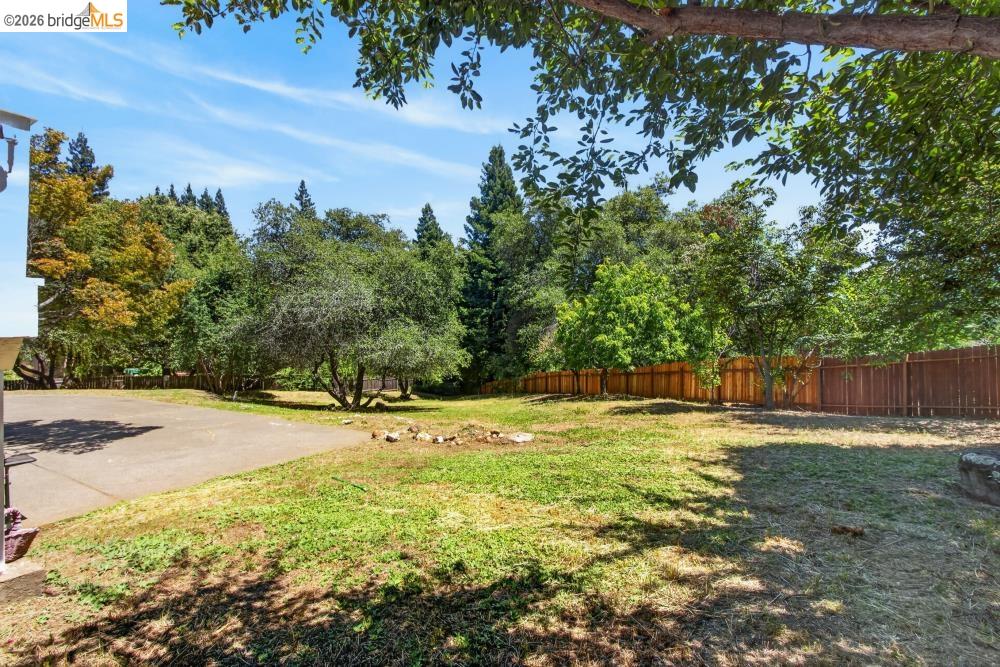 124 Abrozo CT, Folsom CA 95630 — photo 25