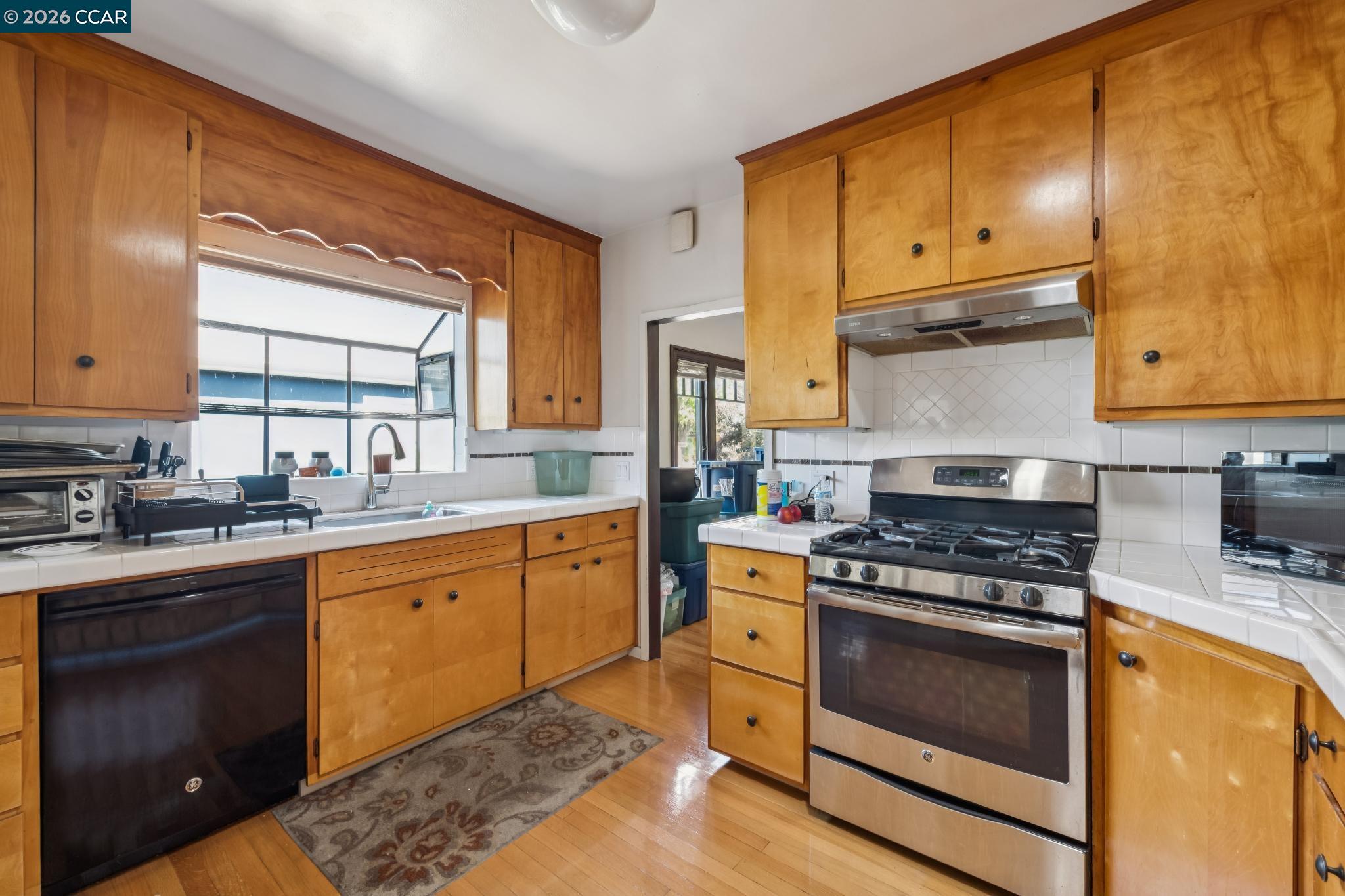 1242 Hopkins St, Berkeley CA 94702 — photo 19