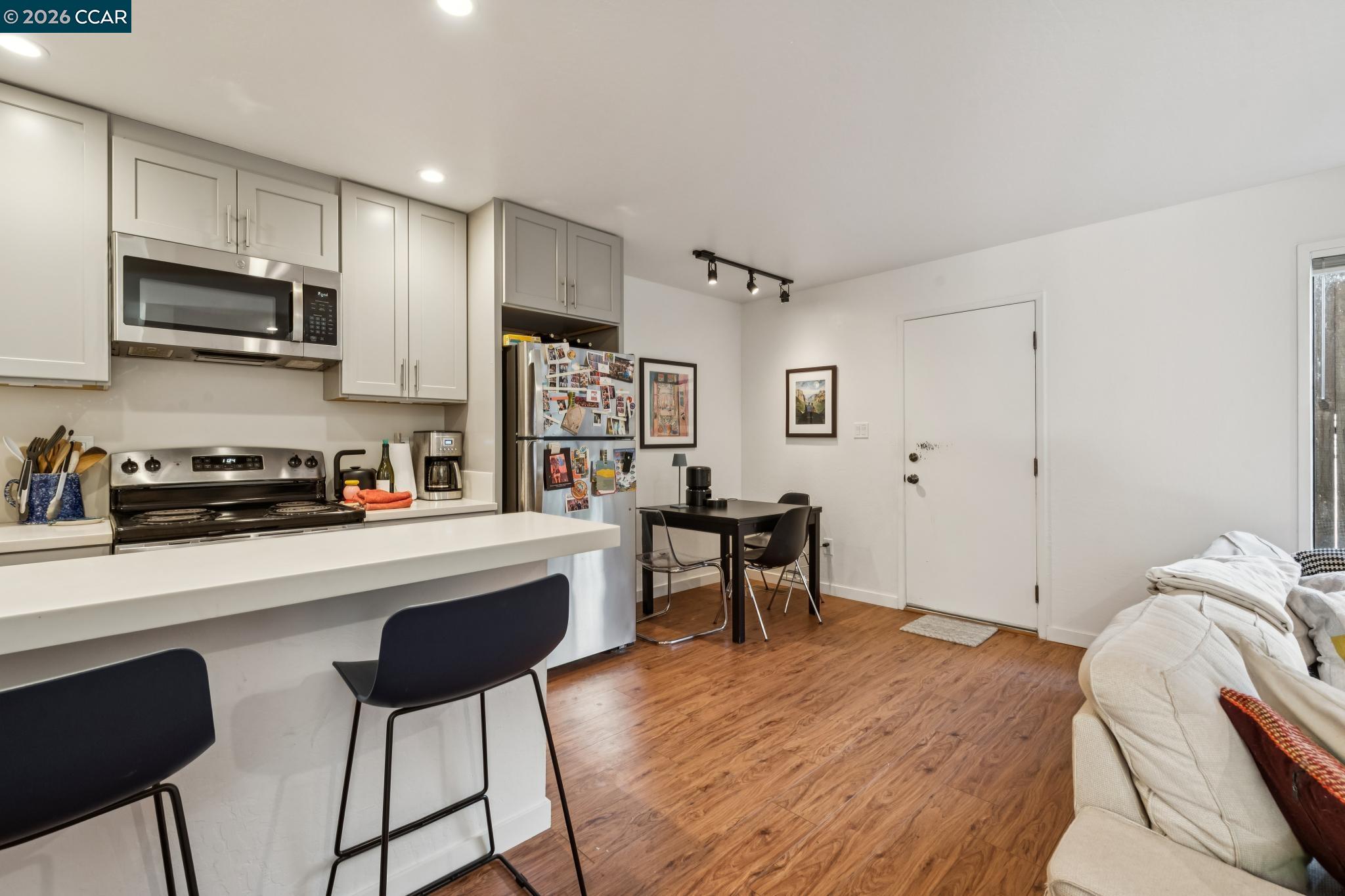 1242 Hopkins St, Berkeley CA 94702 — photo 44