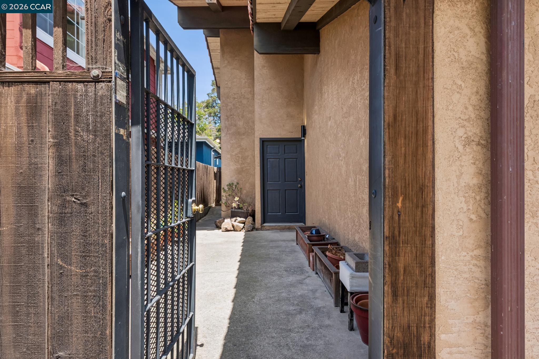 1242 Hopkins St, Berkeley CA 94702 — photo 62