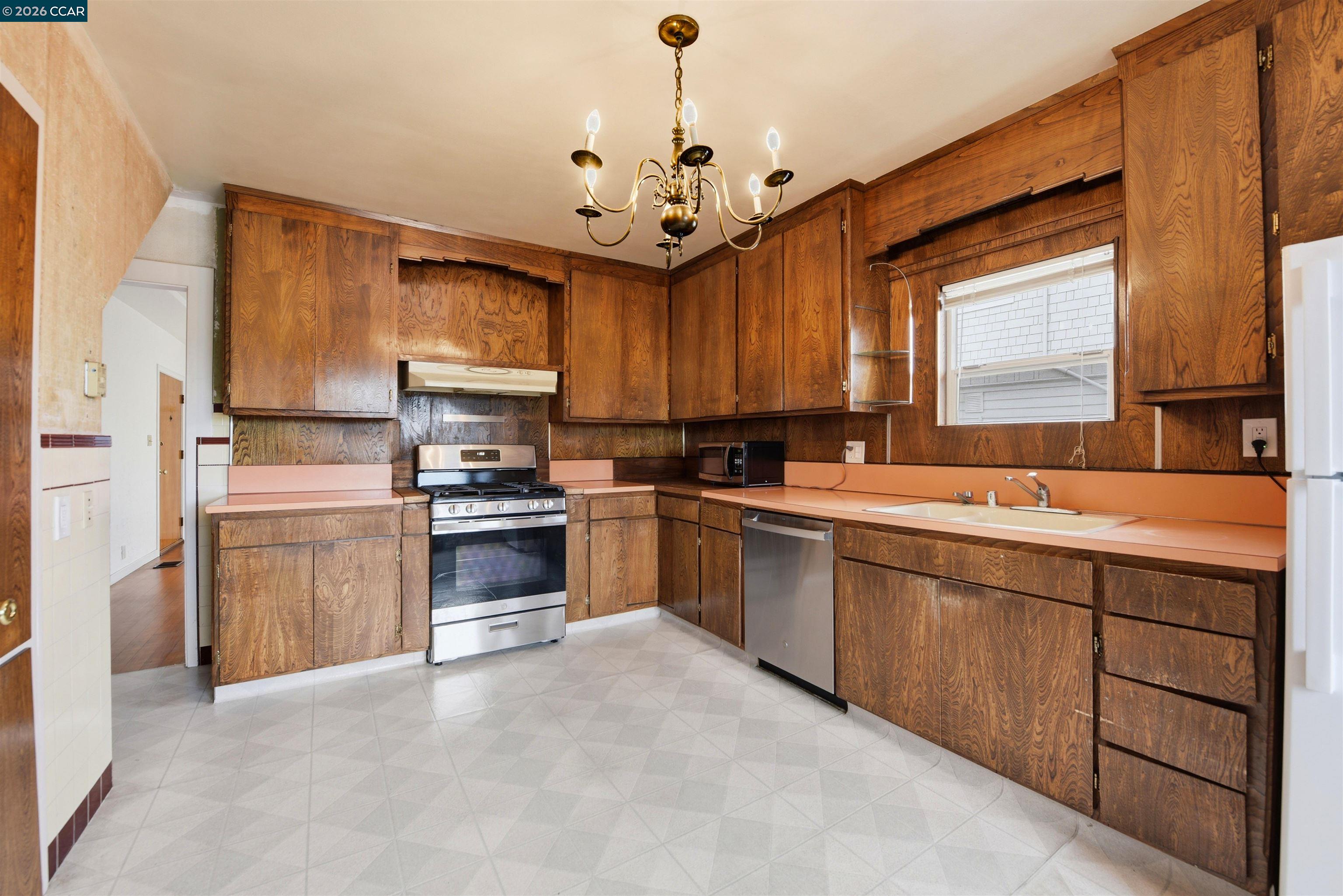 3773 Marion Ave, Oakland CA 94619 — photo 11