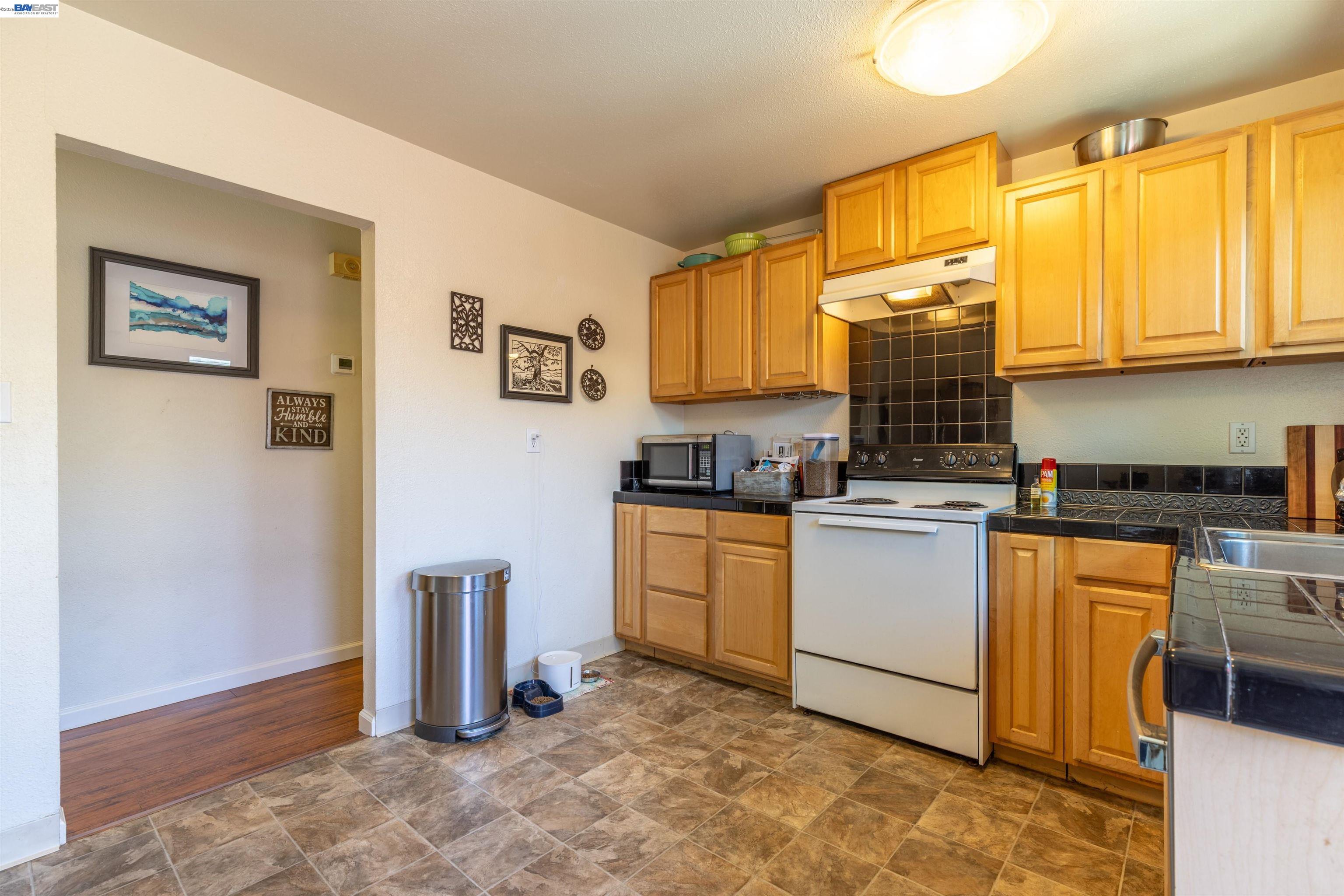 5252 & 5250 Norma Way, Livermore CA 94550 — photo 8