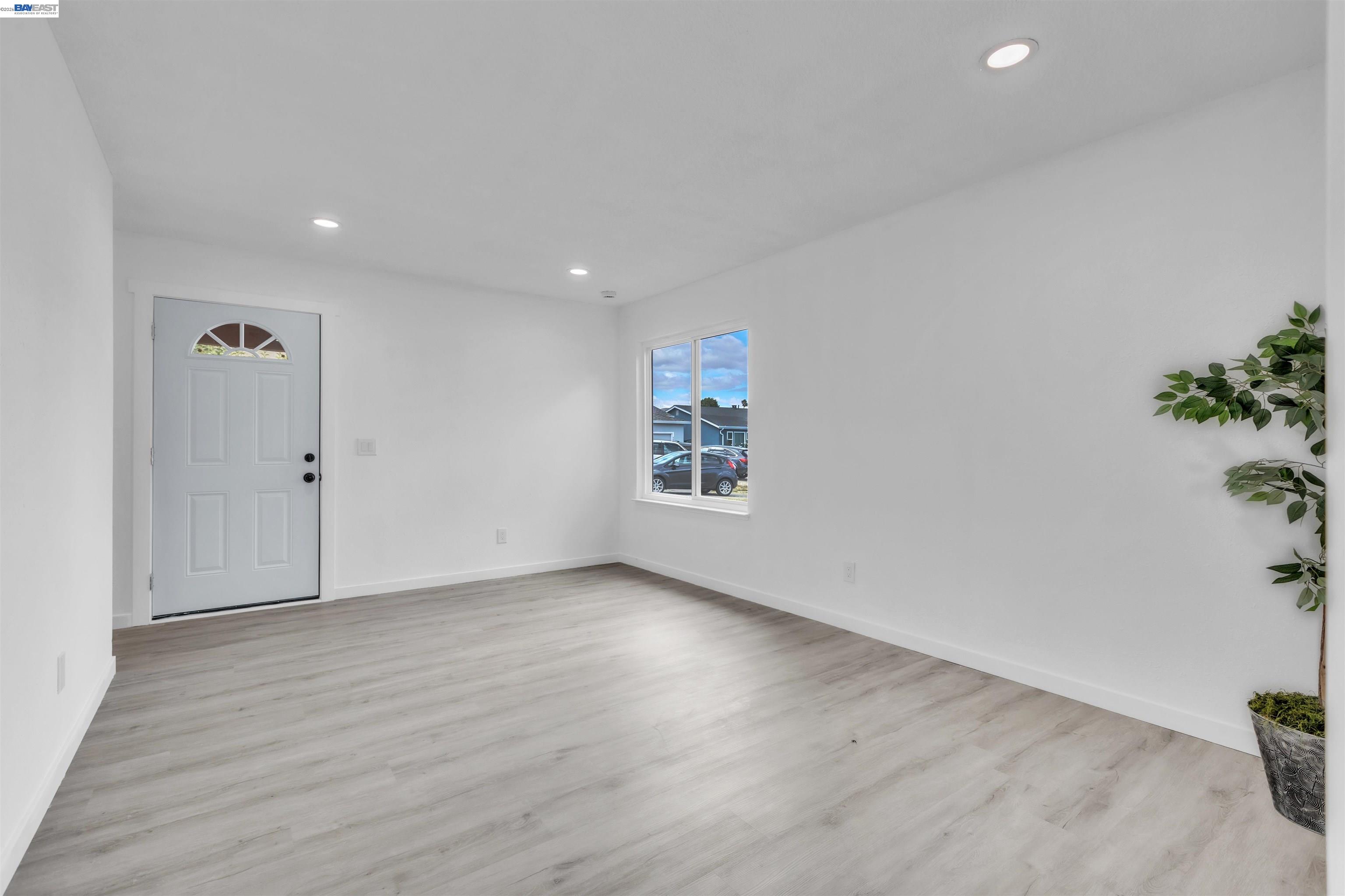 883 Inverness Ct, Fairfield, CA 94533 photo 6