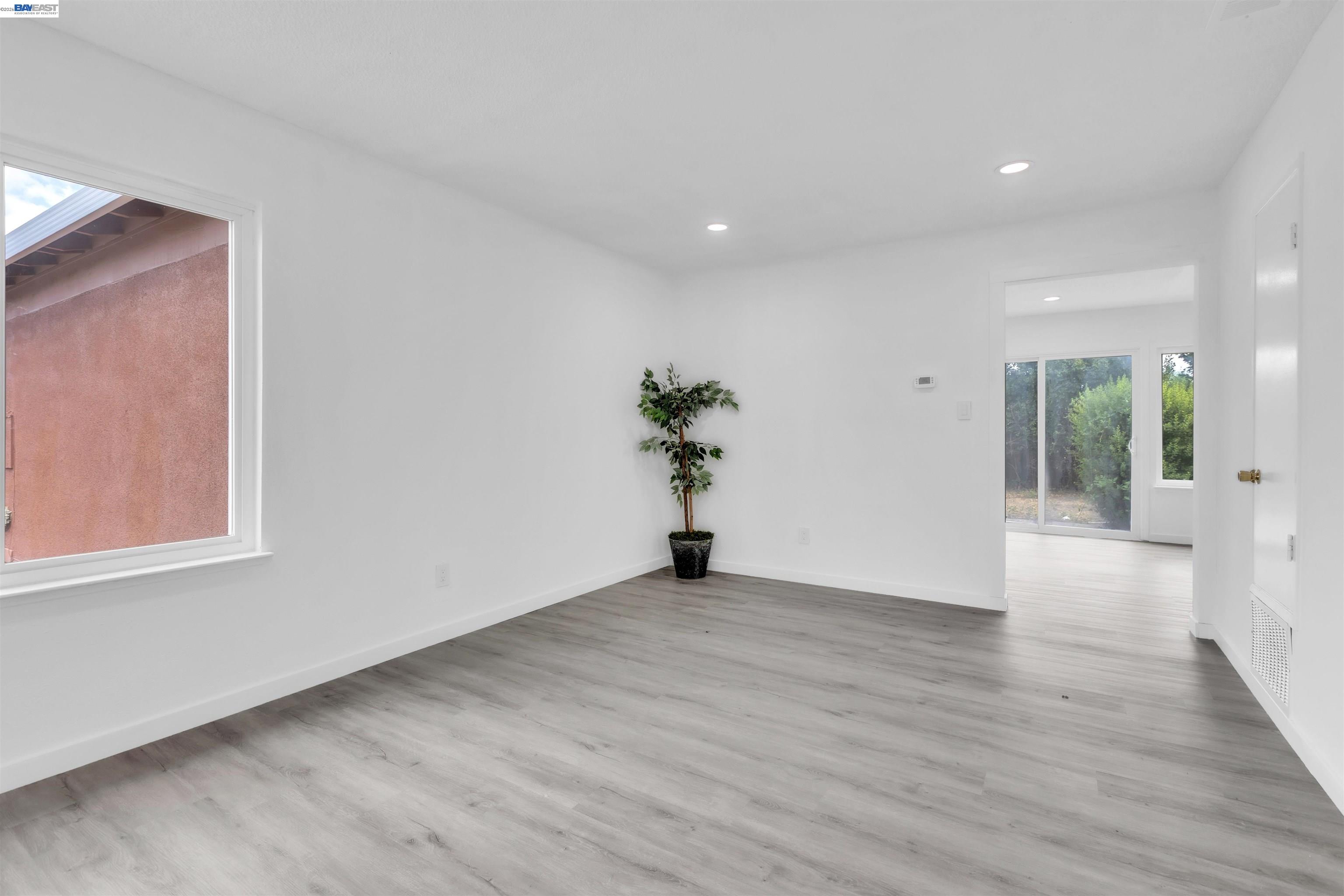 883 Inverness Ct, Fairfield, CA 94533 photo 7