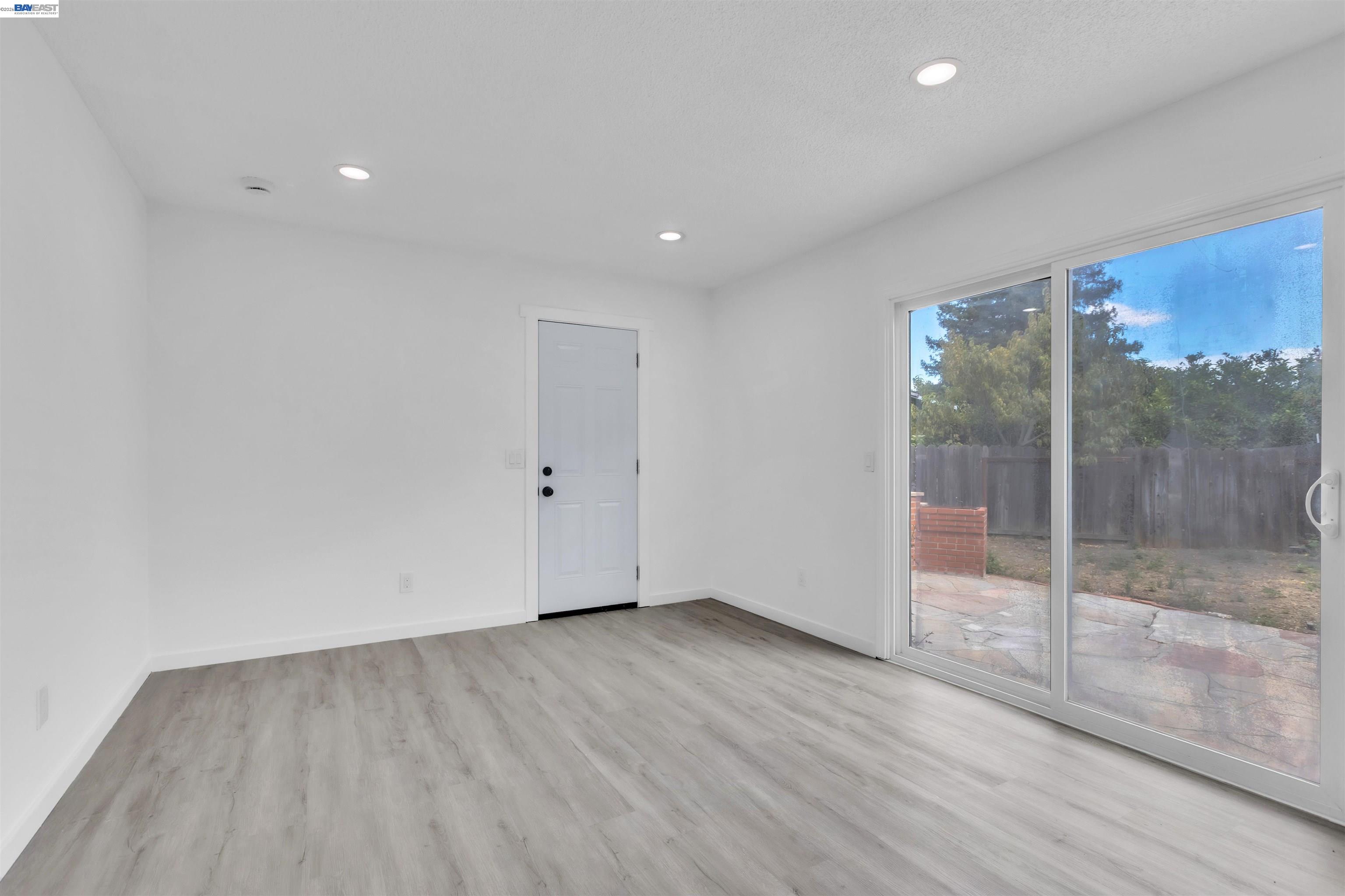 883 Inverness Ct, Fairfield, CA 94533 photo 9