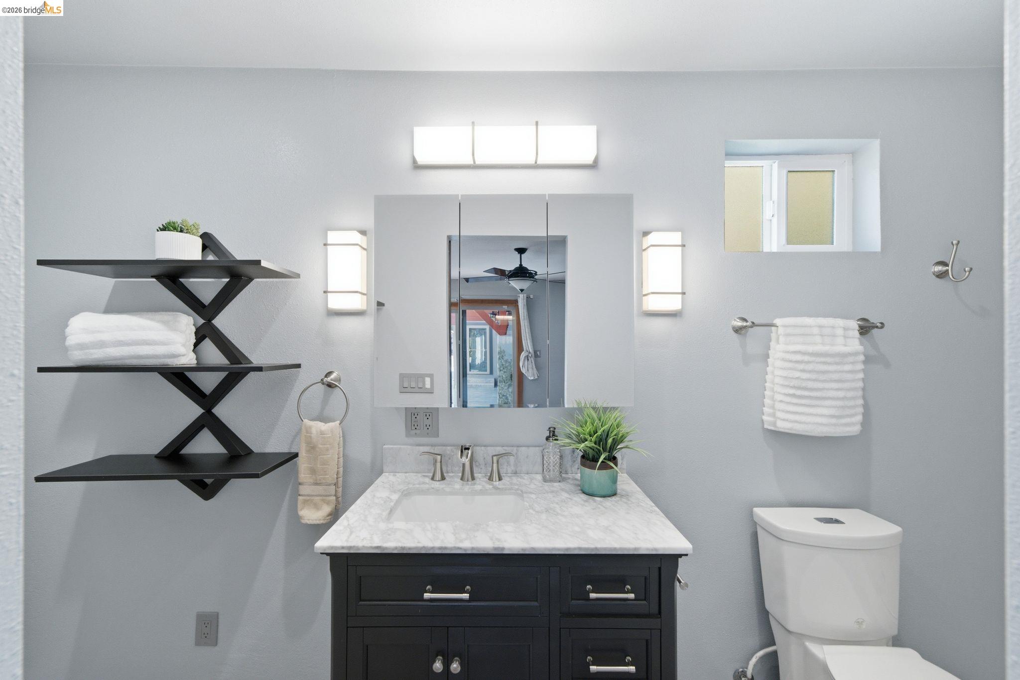 11133 Golf Links Rd, Oakland CA 94605 — photo 39