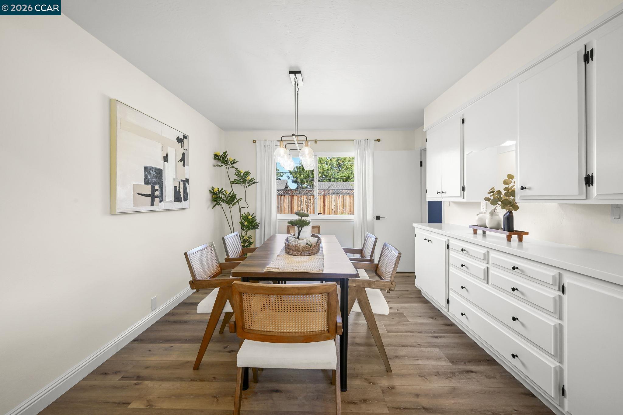 1707 Pepperwood Ct, Concord CA 94521 — photo 9