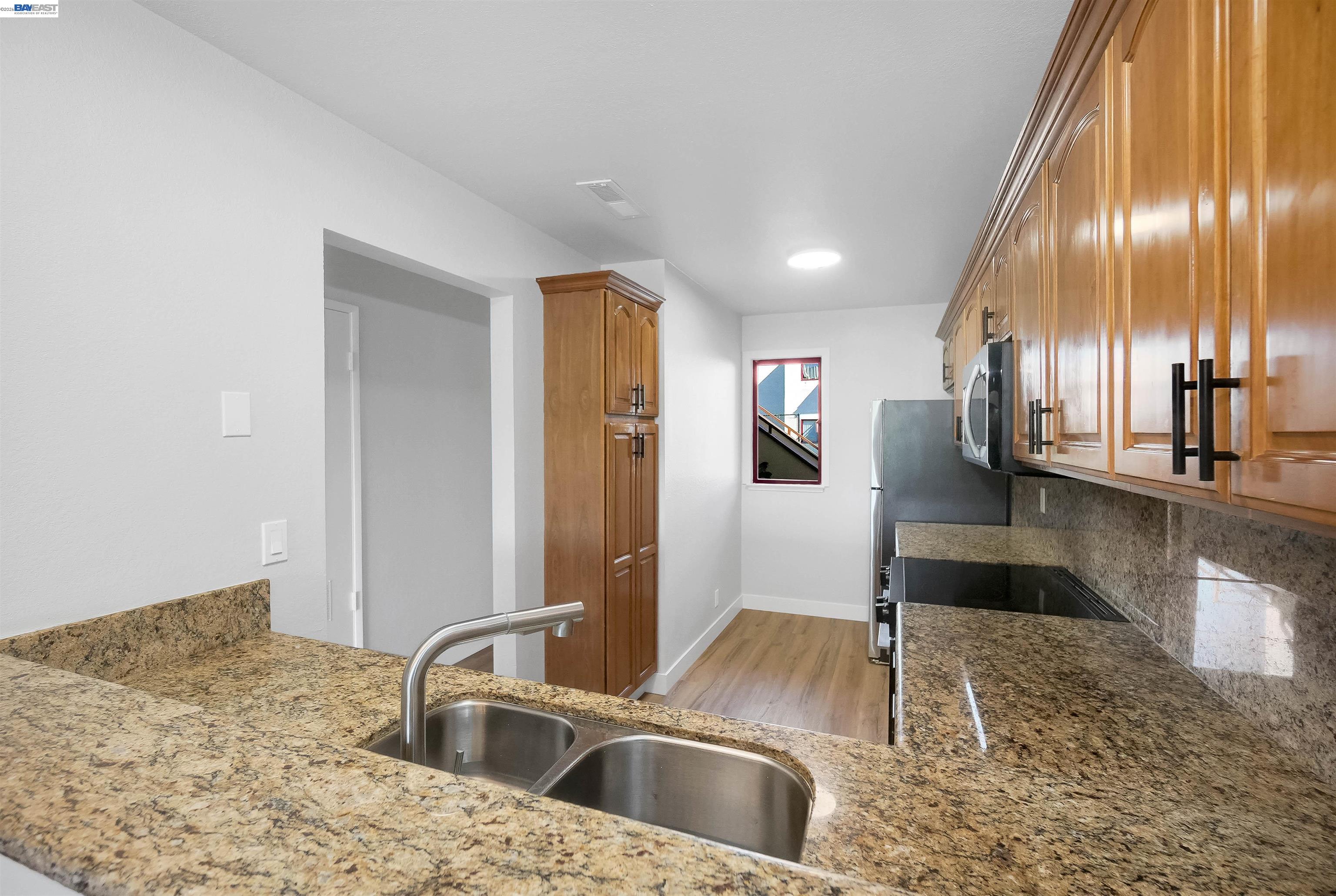 27949 Thornton Ct # 1B, Hayward CA 94544 — photo 13
