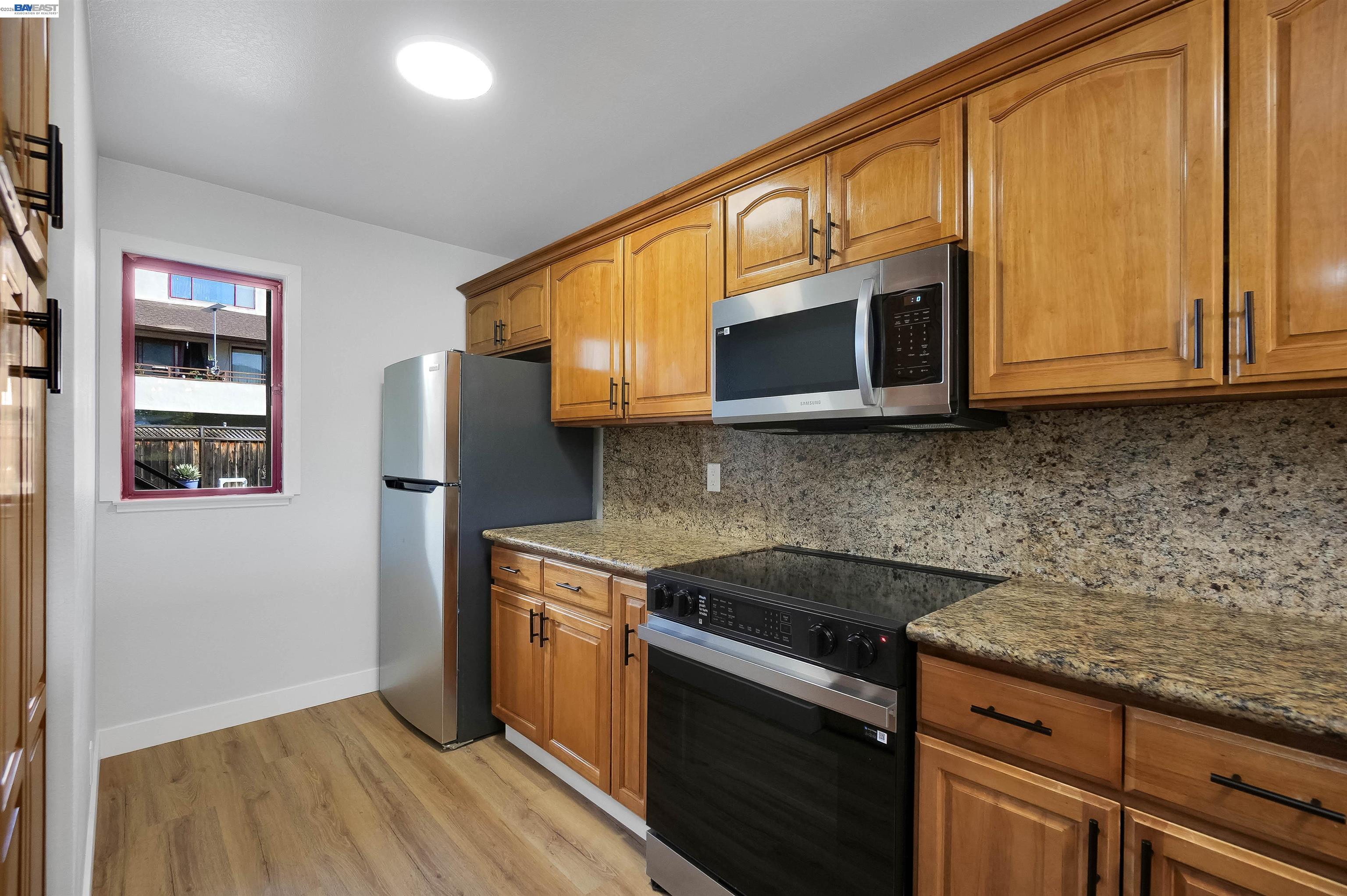 27949 Thornton Ct # 1B, Hayward CA 94544 — photo 9