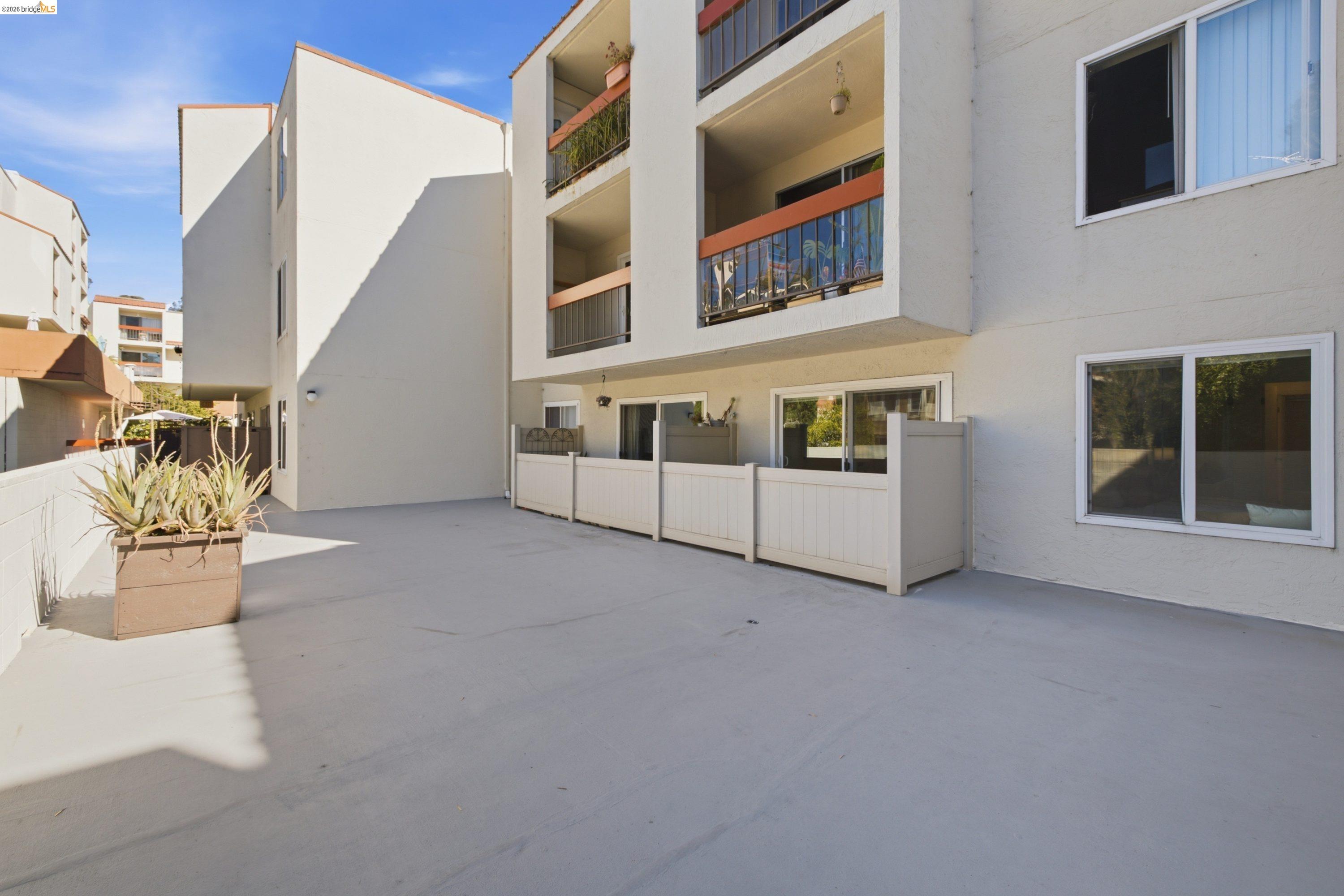 288 Whitmore St # 121, Oakland CA 94611 — photo 24