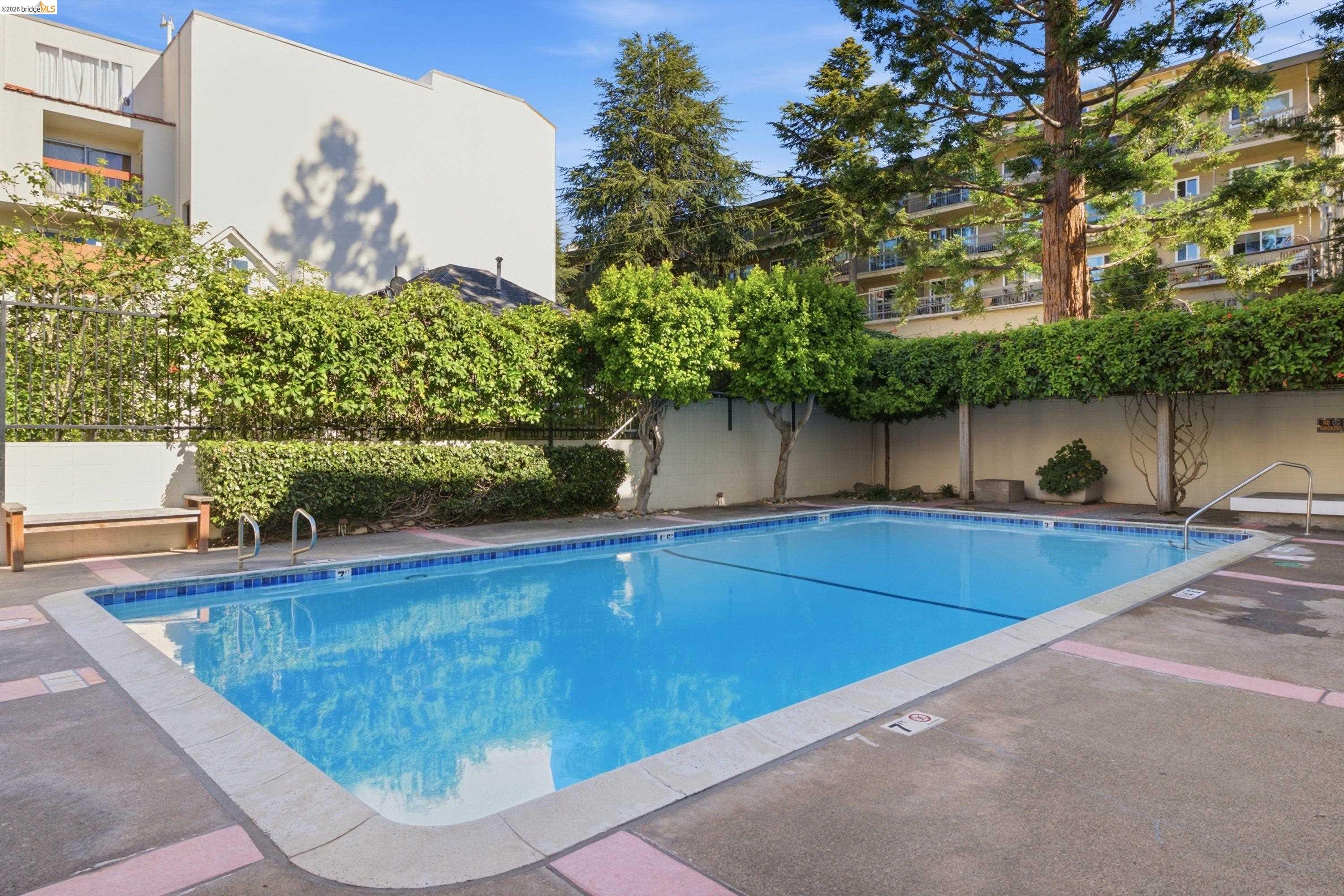 288 Whitmore St # 121, Oakland CA 94611 — photo 25