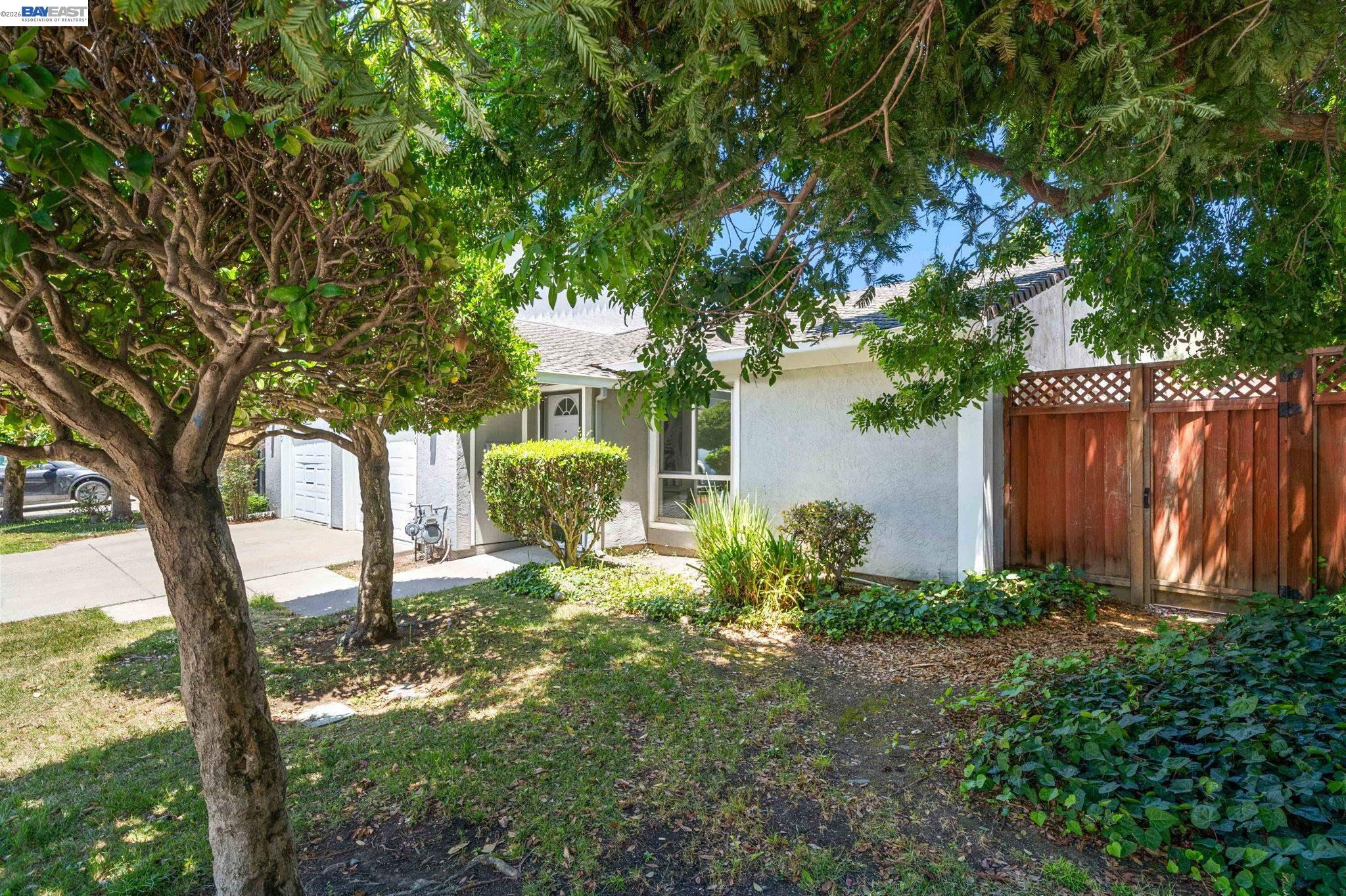 40130 Santa Teresa Cmn, Fremont CA 94539 — photo 2