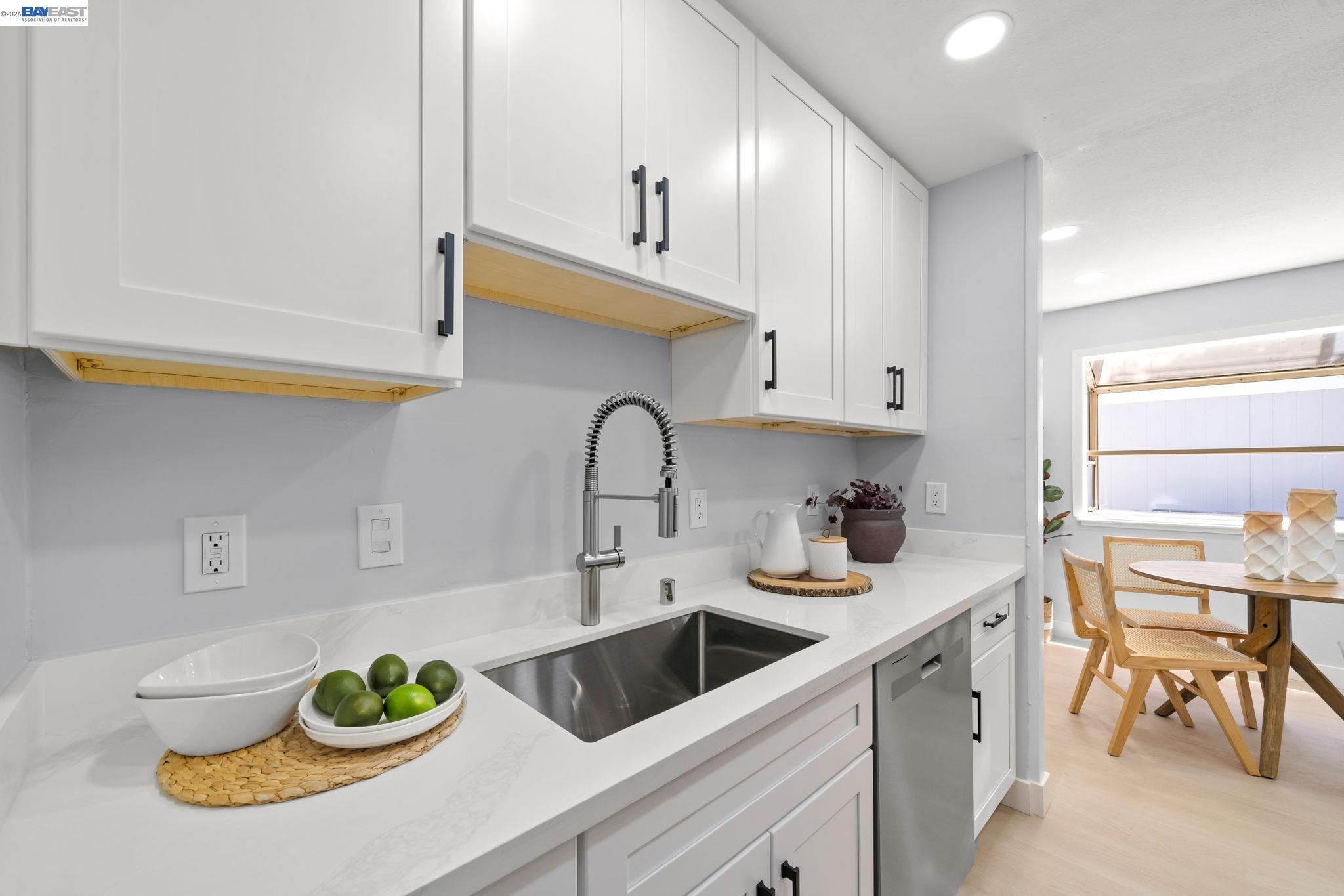 40130 Santa Teresa Cmn, Fremont CA 94539 — photo 11