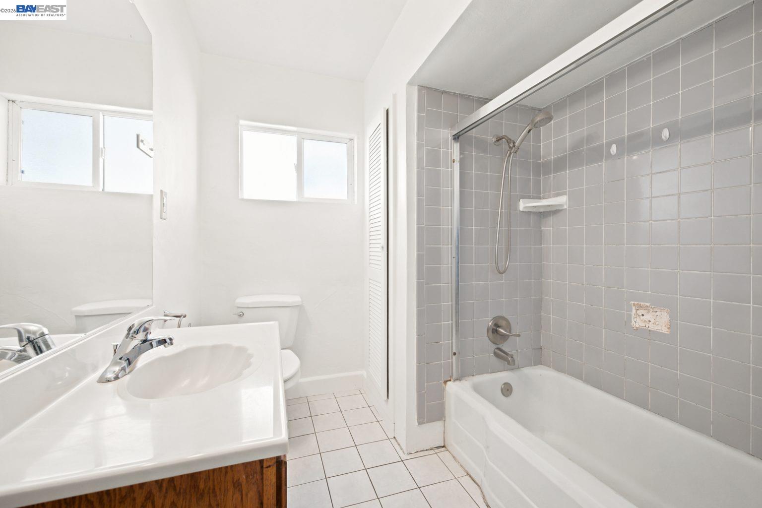 17005 Santa Fe St, Ashland CA 94541 — photo 23