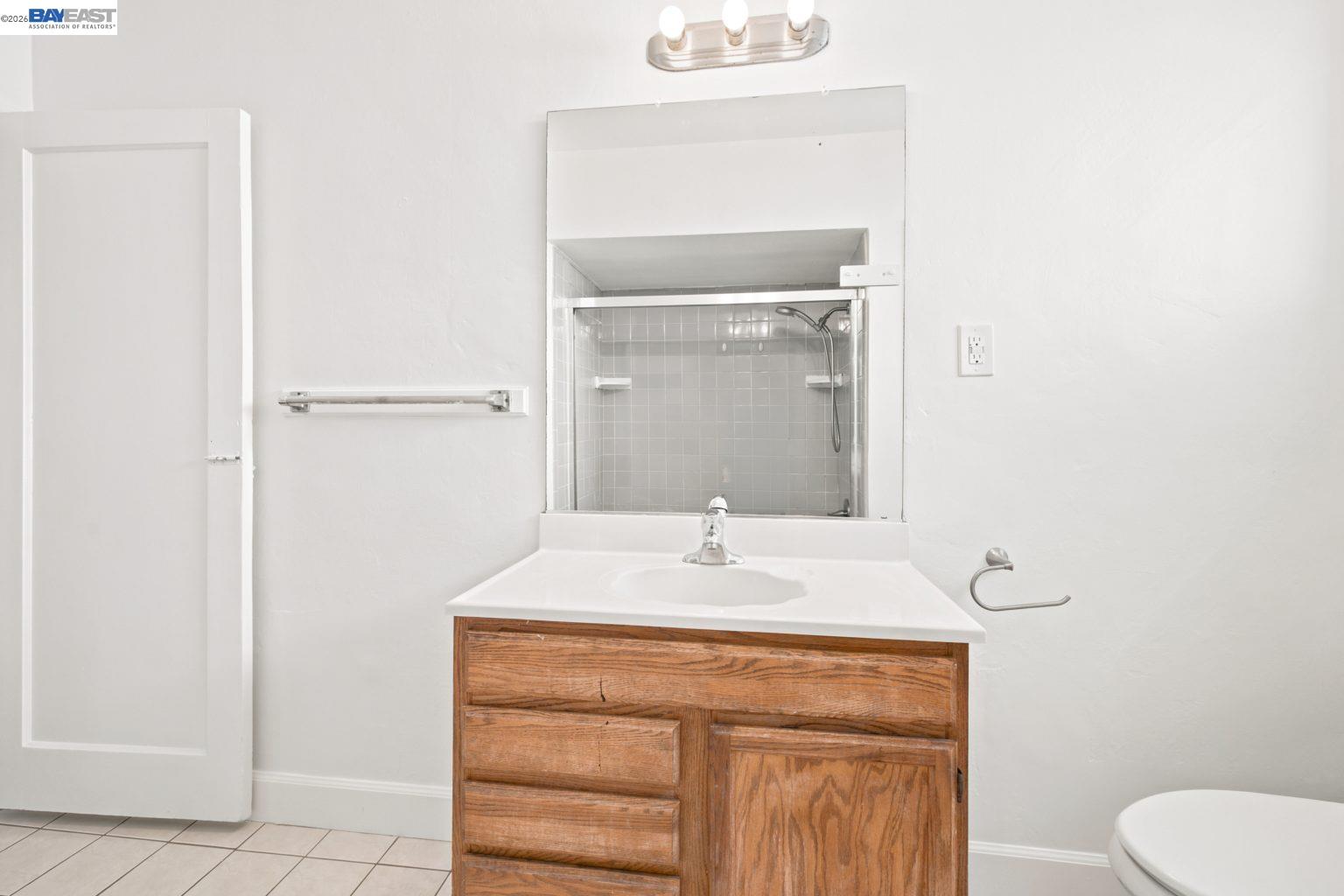 17005 Santa Fe St, Ashland CA 94541 — photo 24