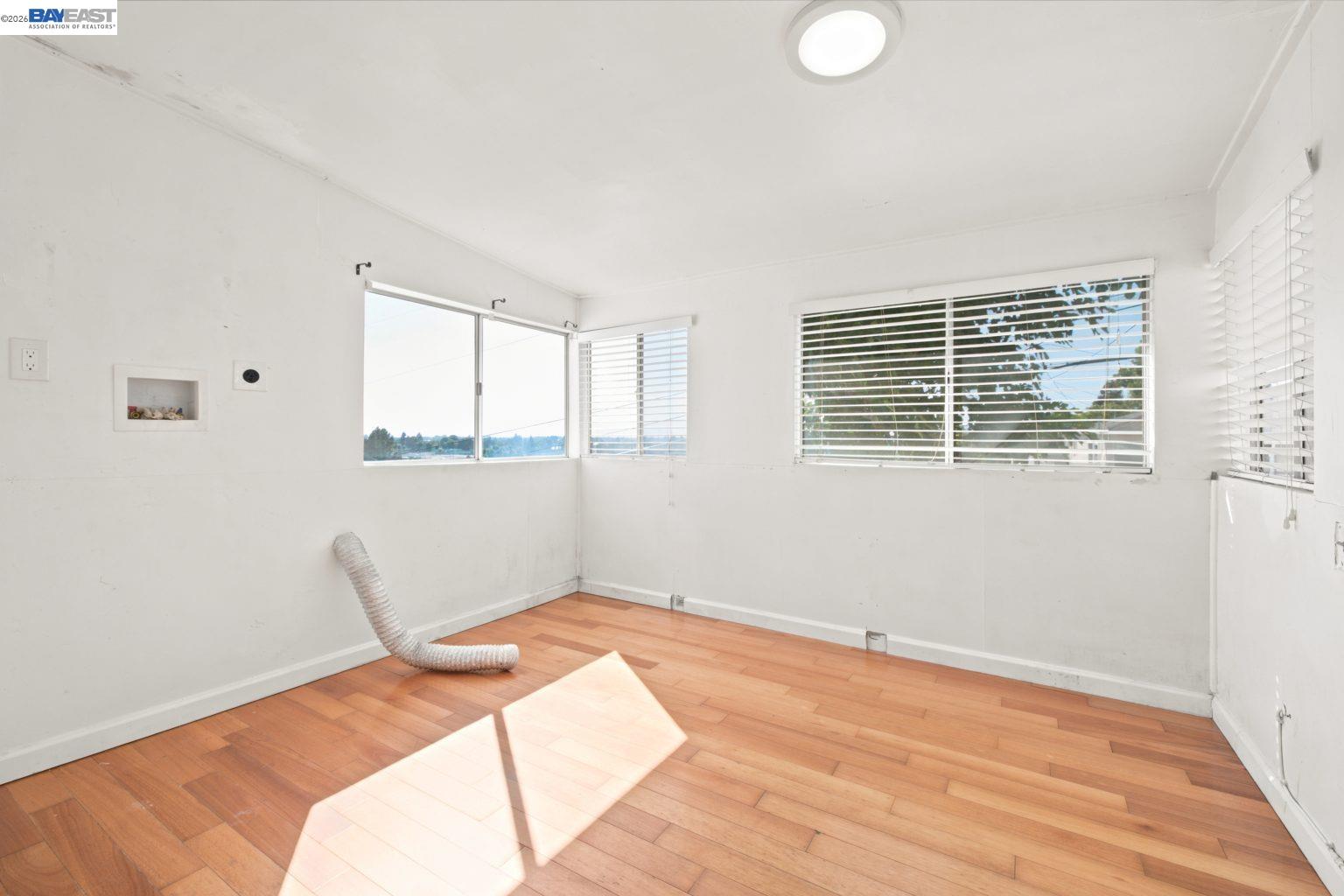 17005 Santa Fe St, Ashland CA 94541 — photo 9