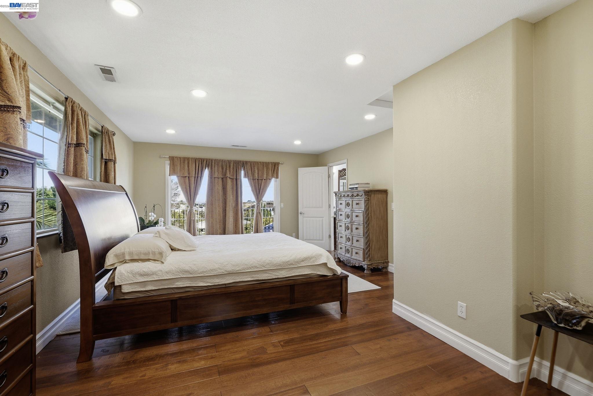 24025 2Nd St, Hayward CA 94541 — photo 37