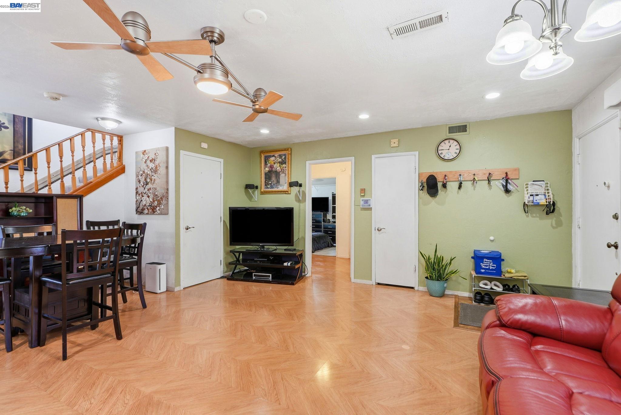 9034 Birch St, Oakland CA 94603 — photo 9