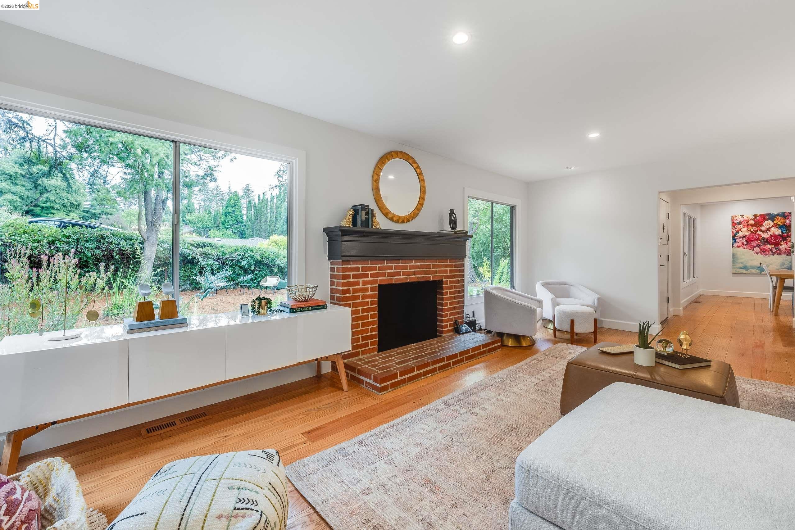4685 Commonwealth Dr, Oakland CA 94605 — photo 4