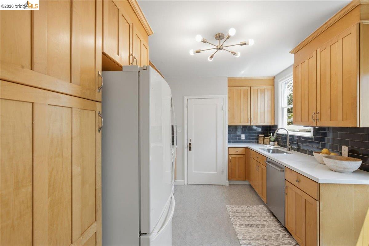 608 43Rd St, Richmond CA 94805 — photo 14