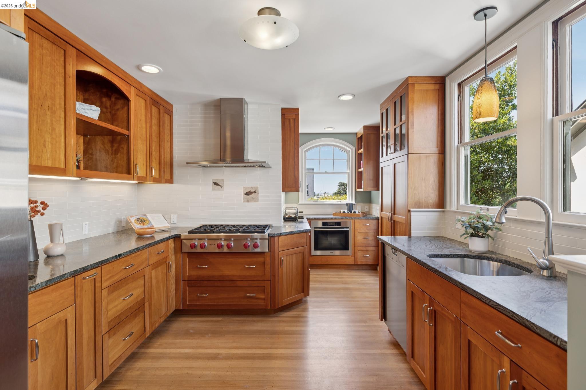 2558 Hilgard Ave, Berkeley CA 94709 — photo 16