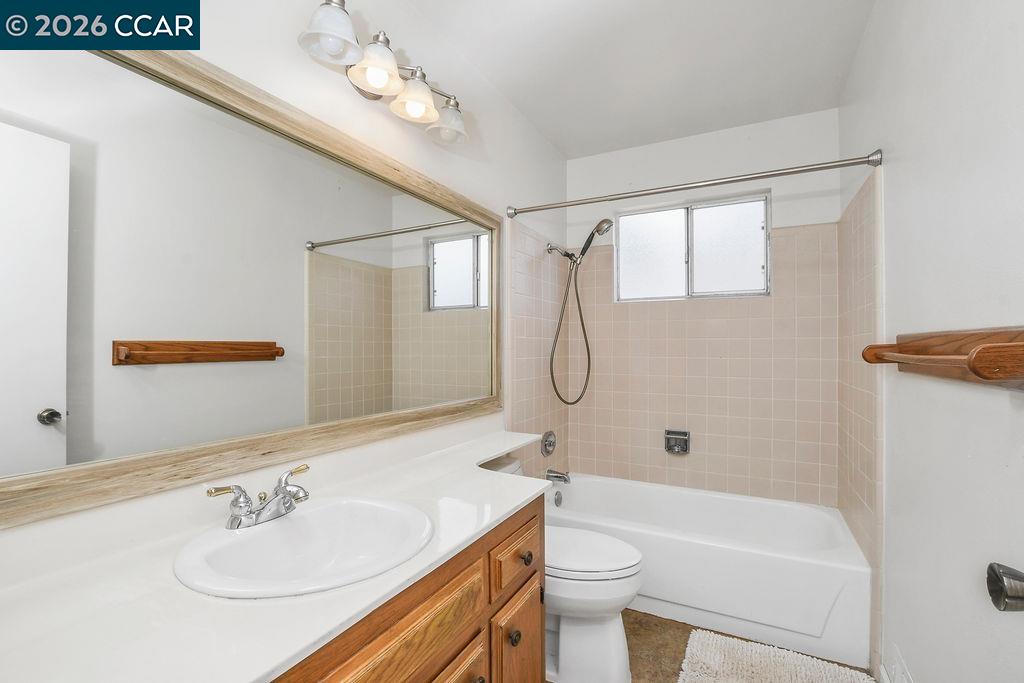 924 Burwood, Antioch CA 94509 — photo 21