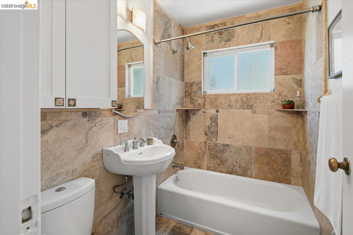 132 Rishell Dr, Oakland CA 94619 — photo 22