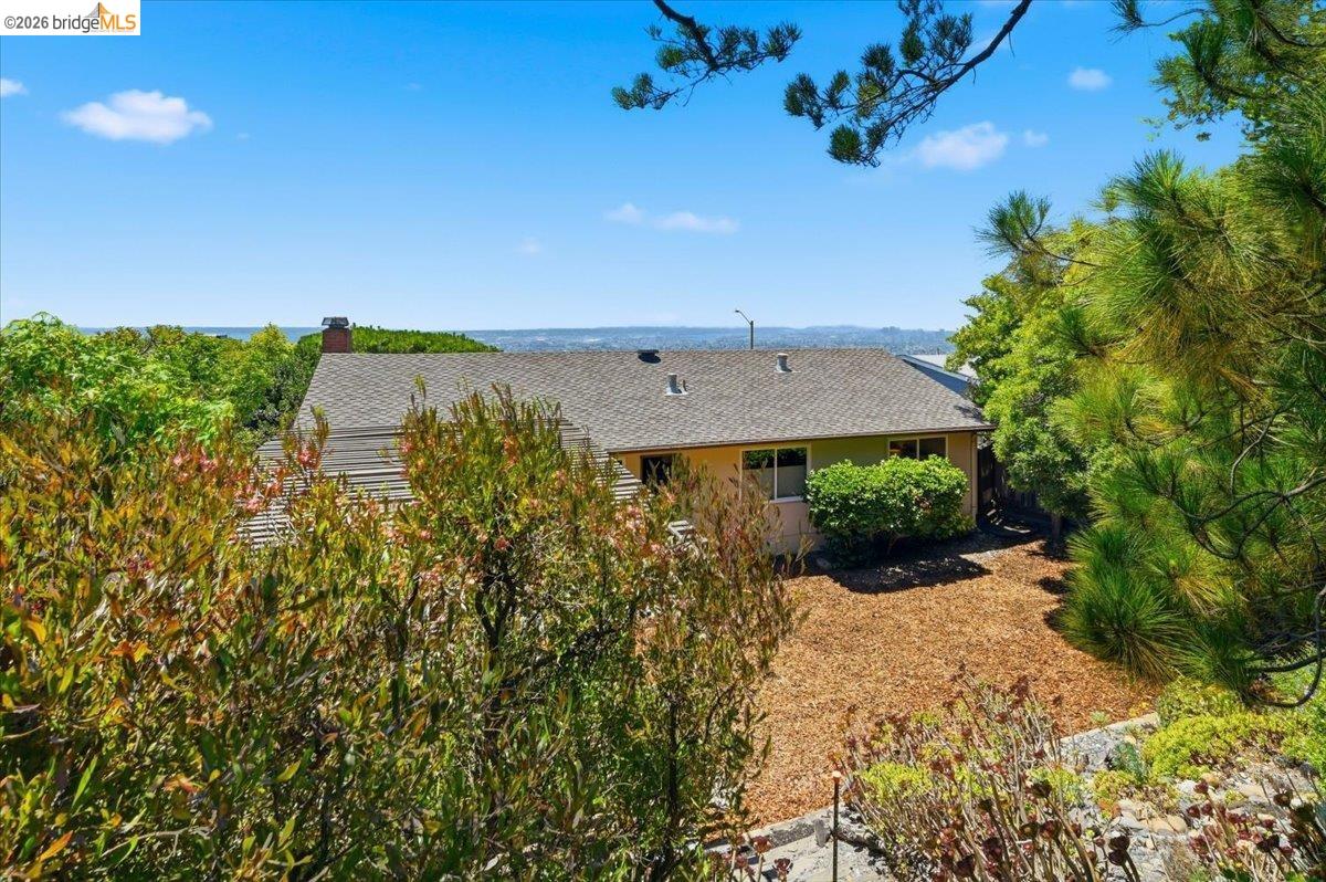 132 Rishell Dr, Oakland CA 94619 — photo 38