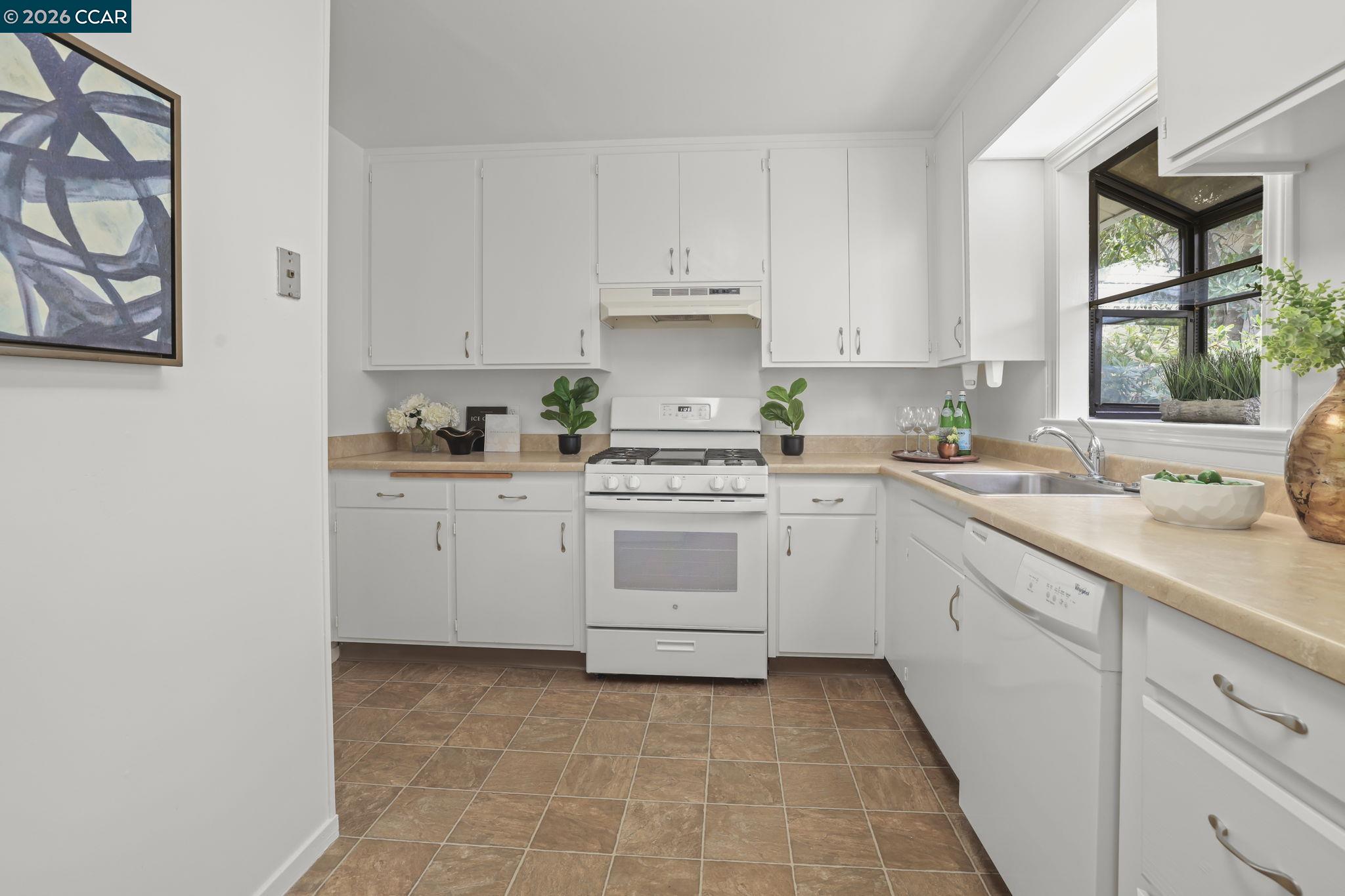 3000 Montebello Ct, Concord CA 94518 — photo 16