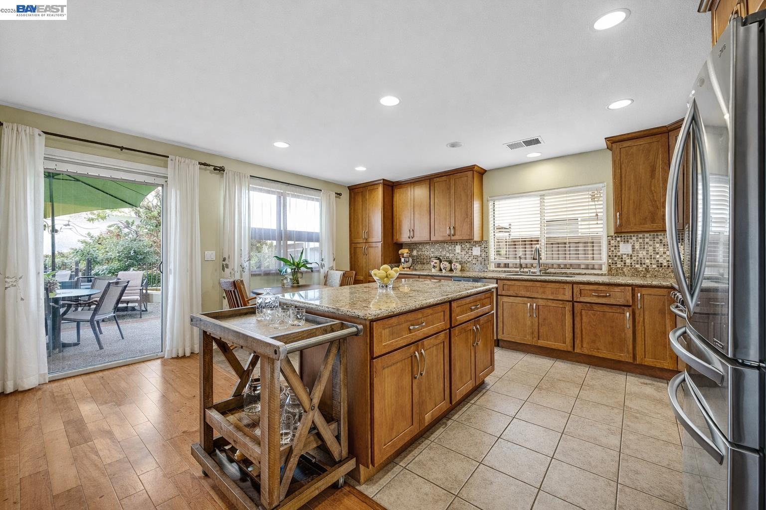 15100 Shining Star Ln, San Leandro CA 94579 — photo 6