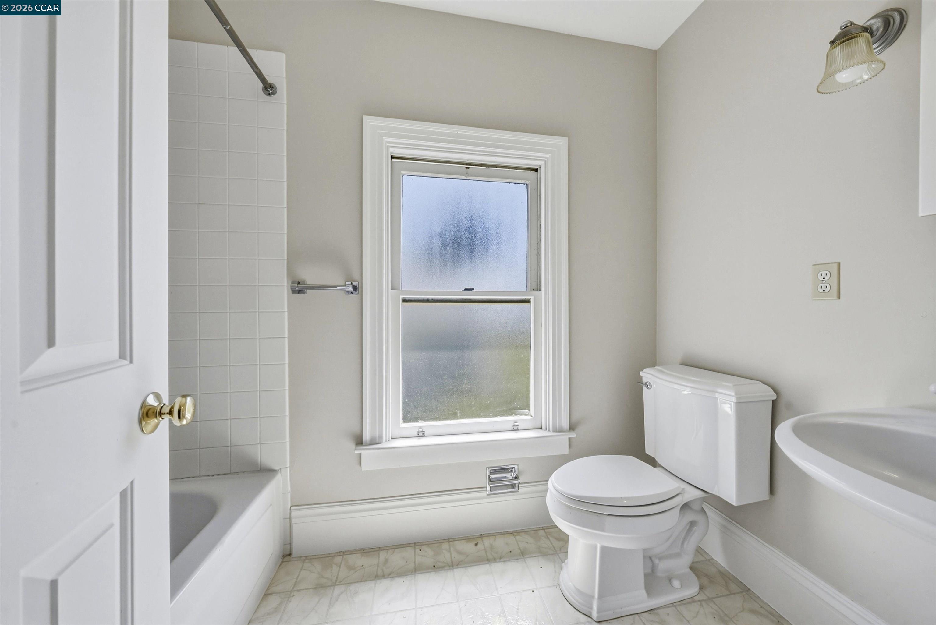 133 Pinole St, Hercules CA 94547 — photo 22